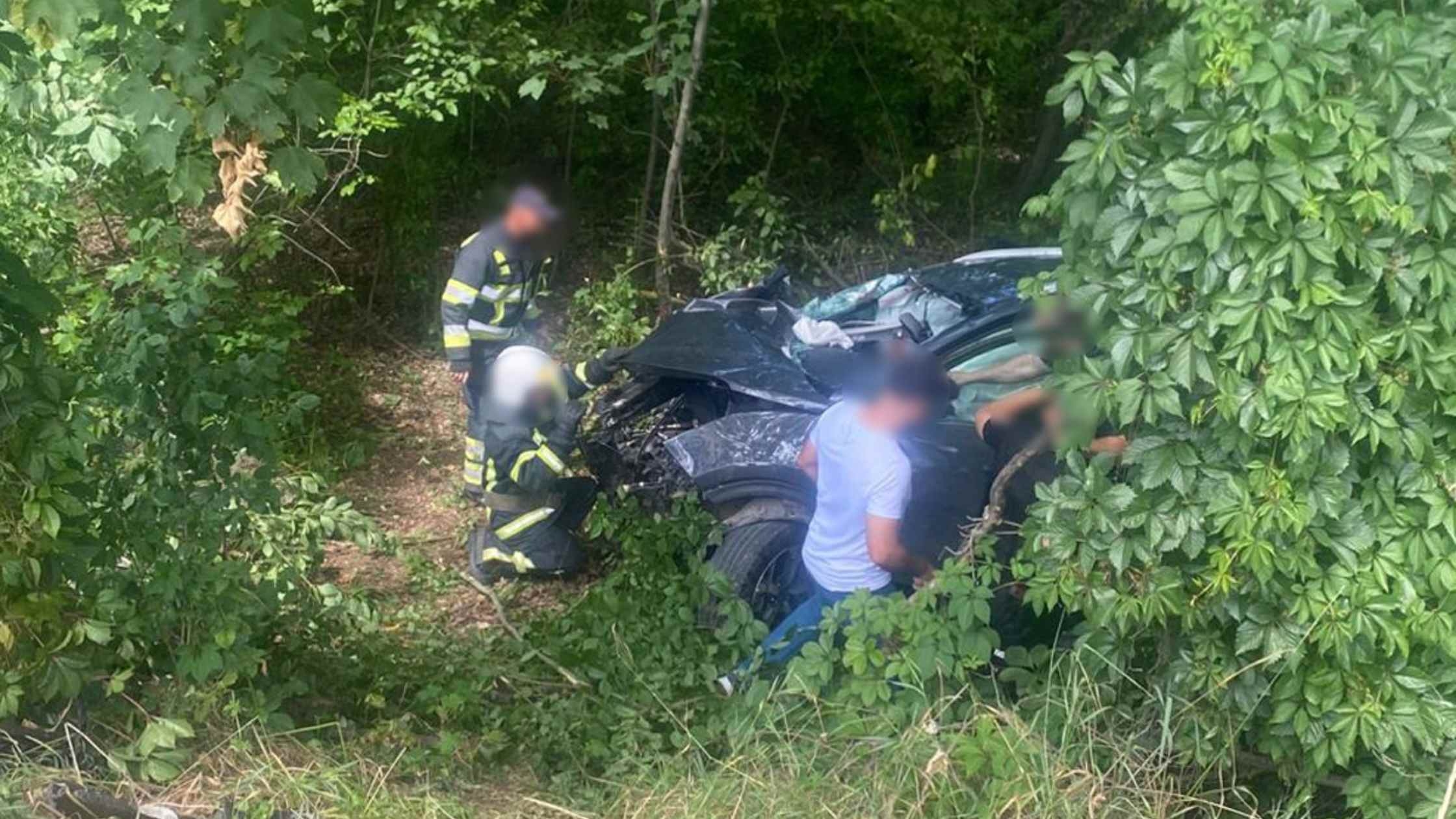 У Тульчинському районі розбився кросовер - два пасажири авто загинули