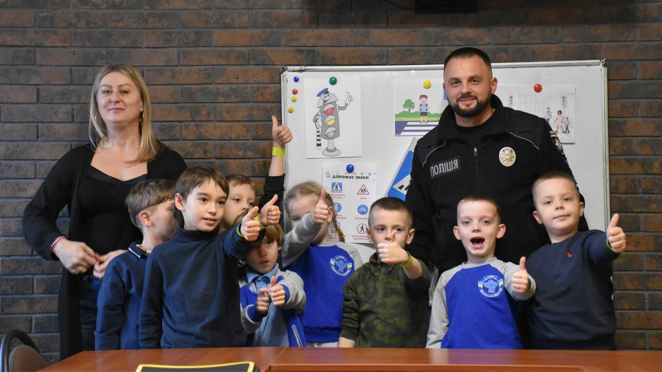 У Вінниці для дітей провели майстер-клас з виготовлення флікерів