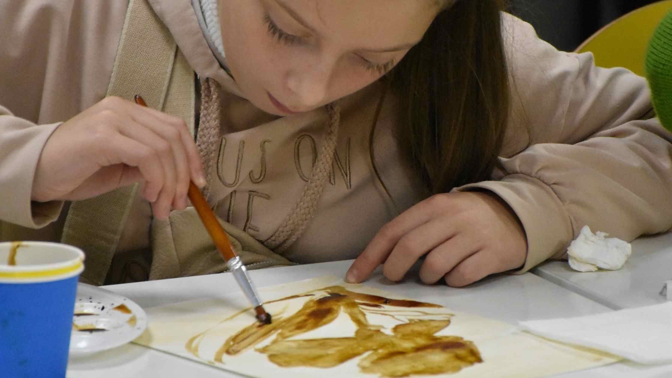 У Вінниці для дітей військовослужбовців провели майстер-клас із малювання кавою