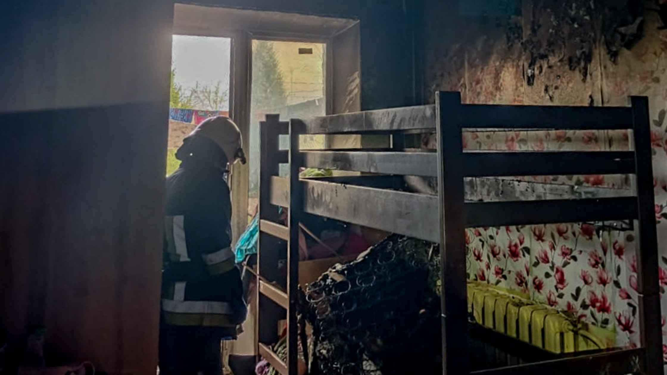 У Вінниці горіло кафе та автомобіль