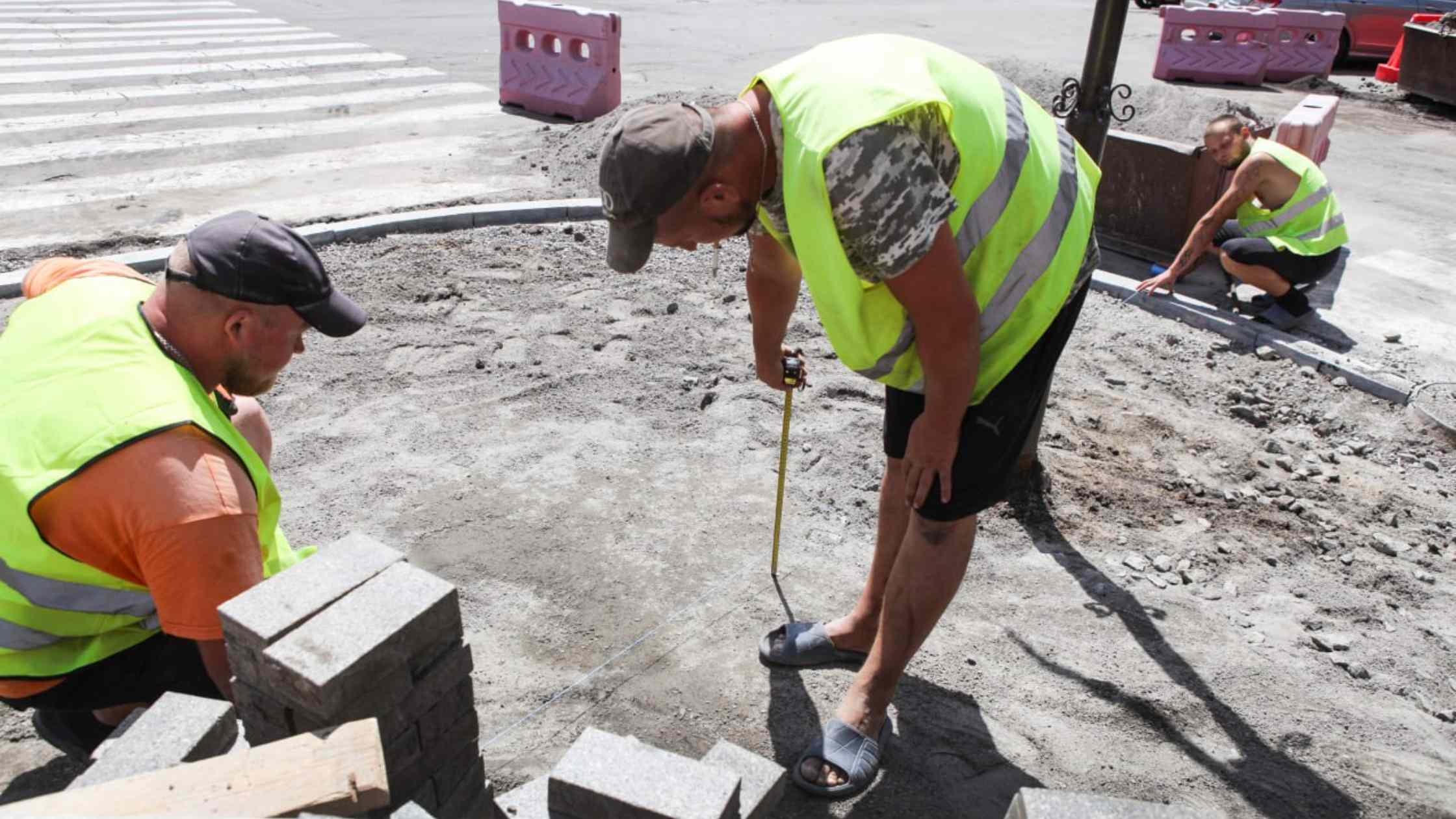 У Вінниці інспектували безбар'єрний маршрут від простору “Побратим” до зупинки по вул.Отамановського