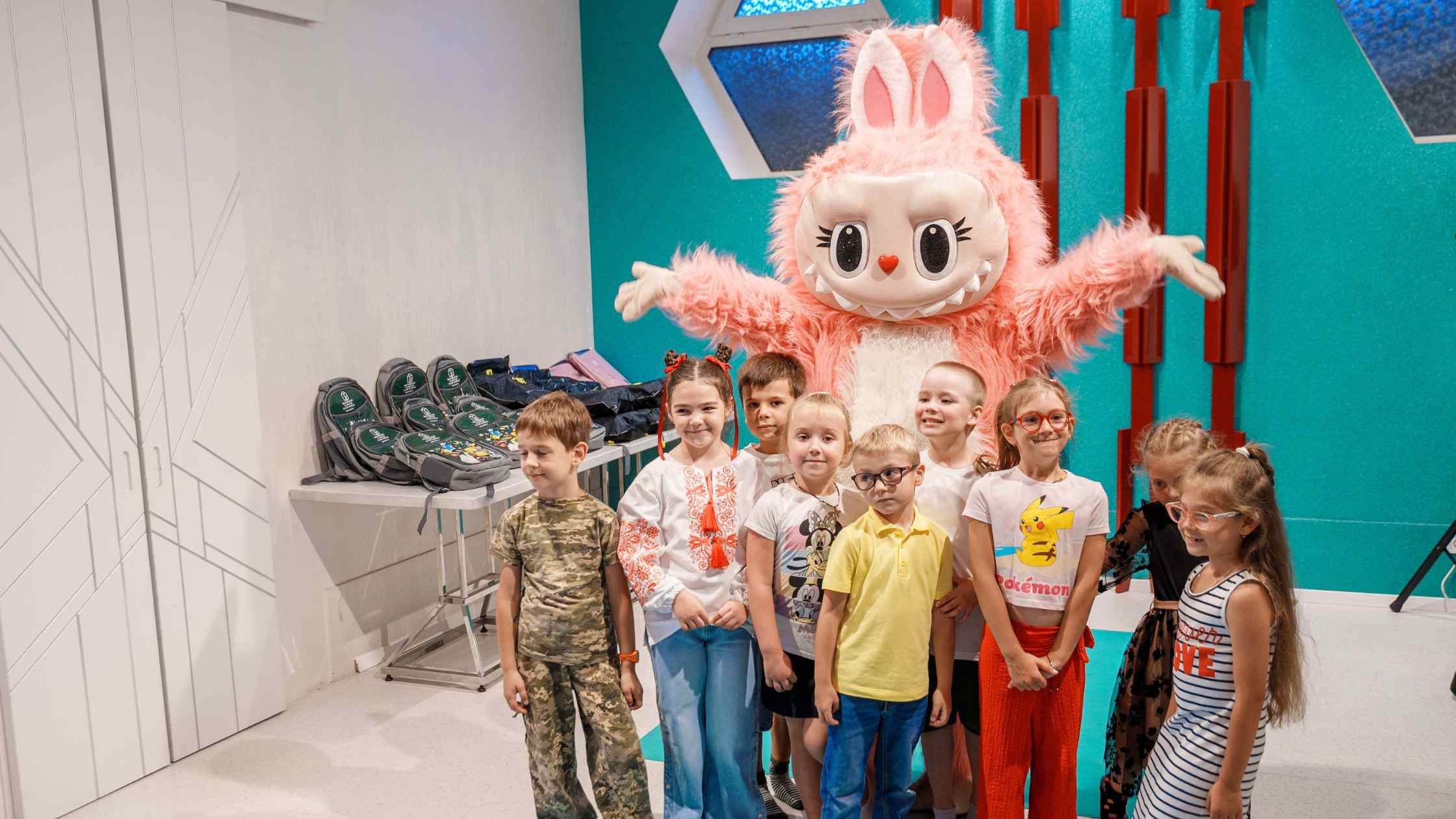 У Вінниці підтримали першачків - дітей загиблих Героїв та Героїнь