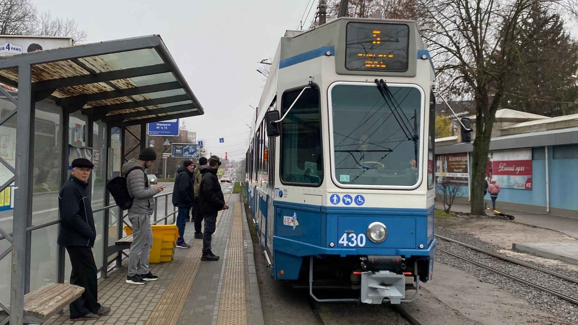 У Вінниці тестують оновлений швейцарський трамвай із низькопідлоговою секцією