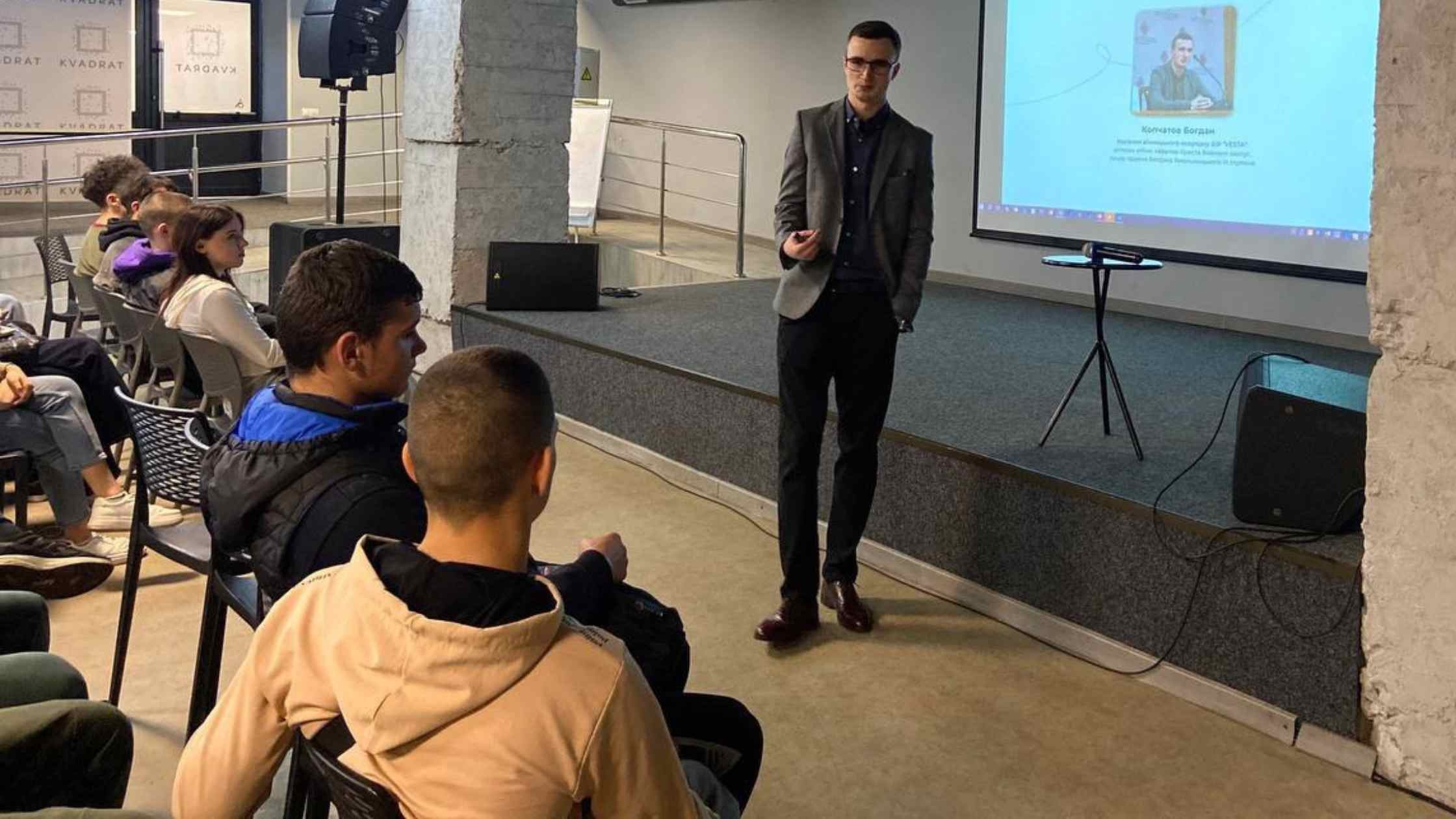 У Вінниці влаштували захід для молоді «Війна. Досвід. Діалог»