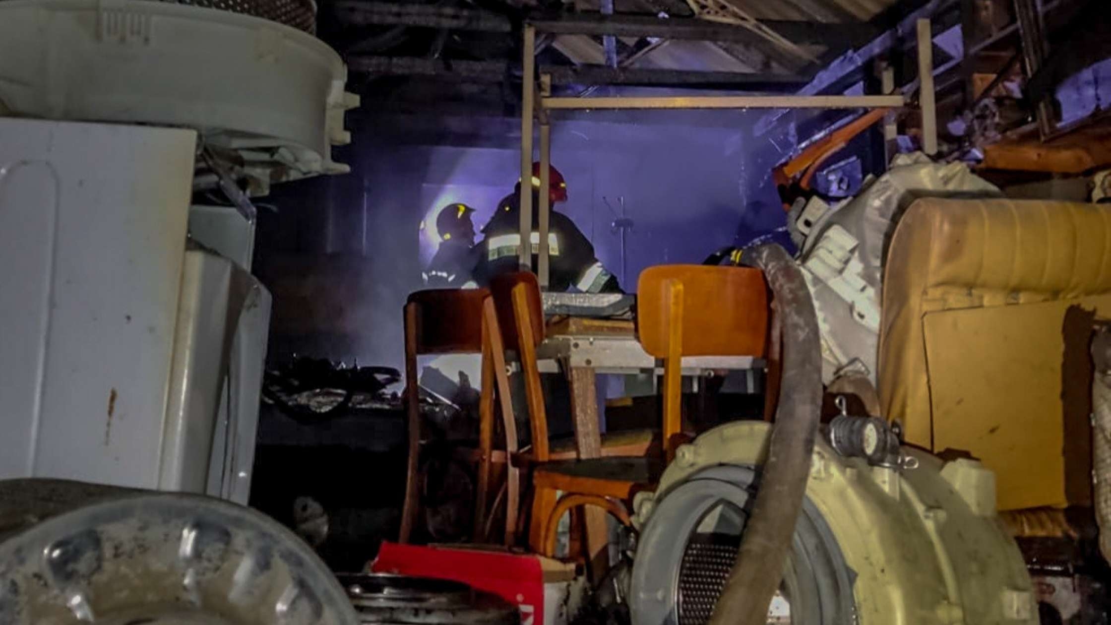 У Вінниці внаслідок короткого замикання згорів гараж