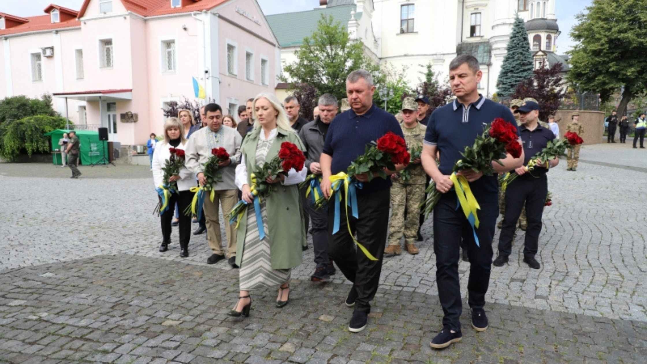 У Вінниці з нагоди Дня Конституції України вшанували пам'ять загиблих