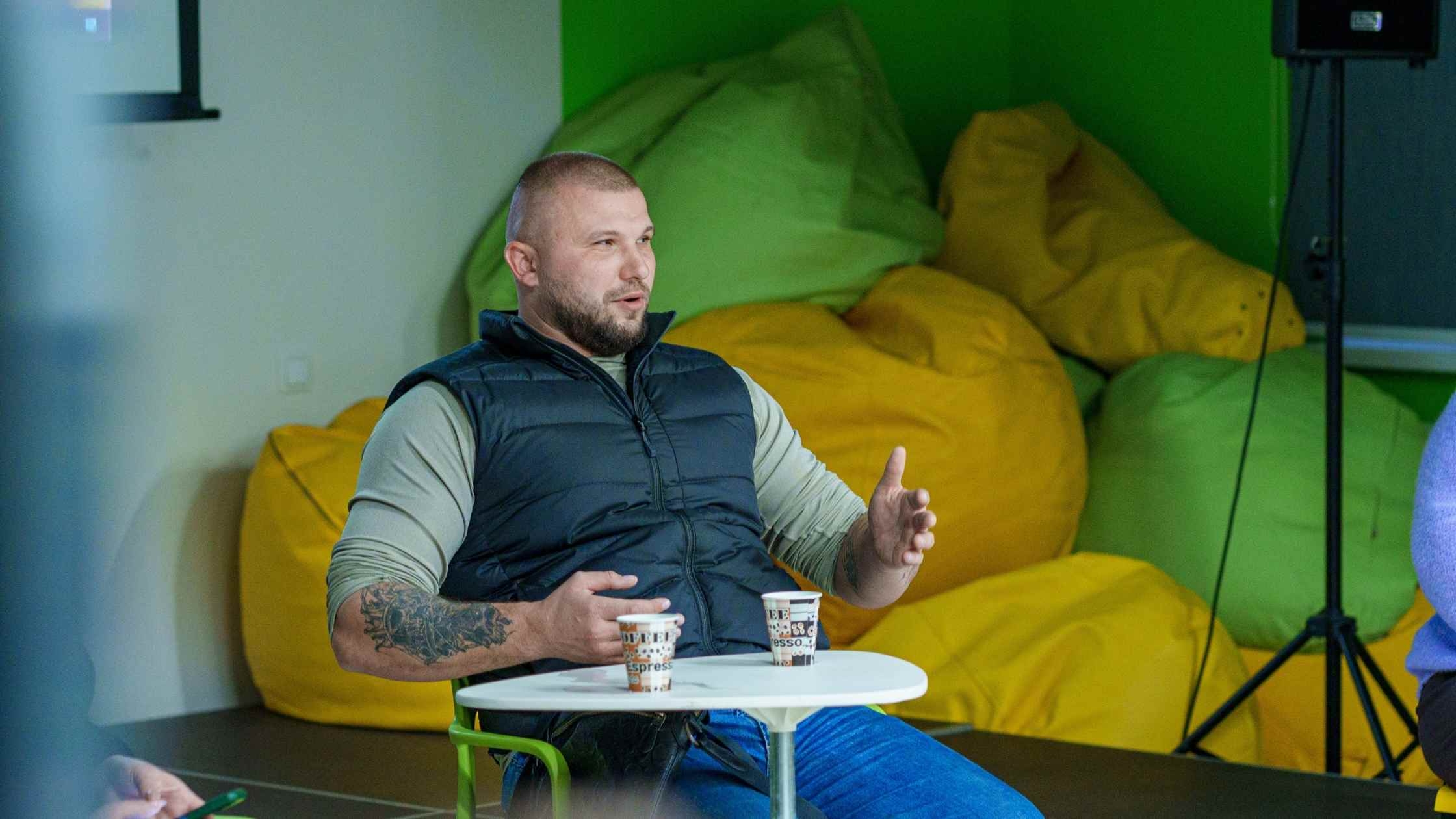 У Вінниці започаткували серію зустрічей «Уроки стійкості та лідерства від ветерана»