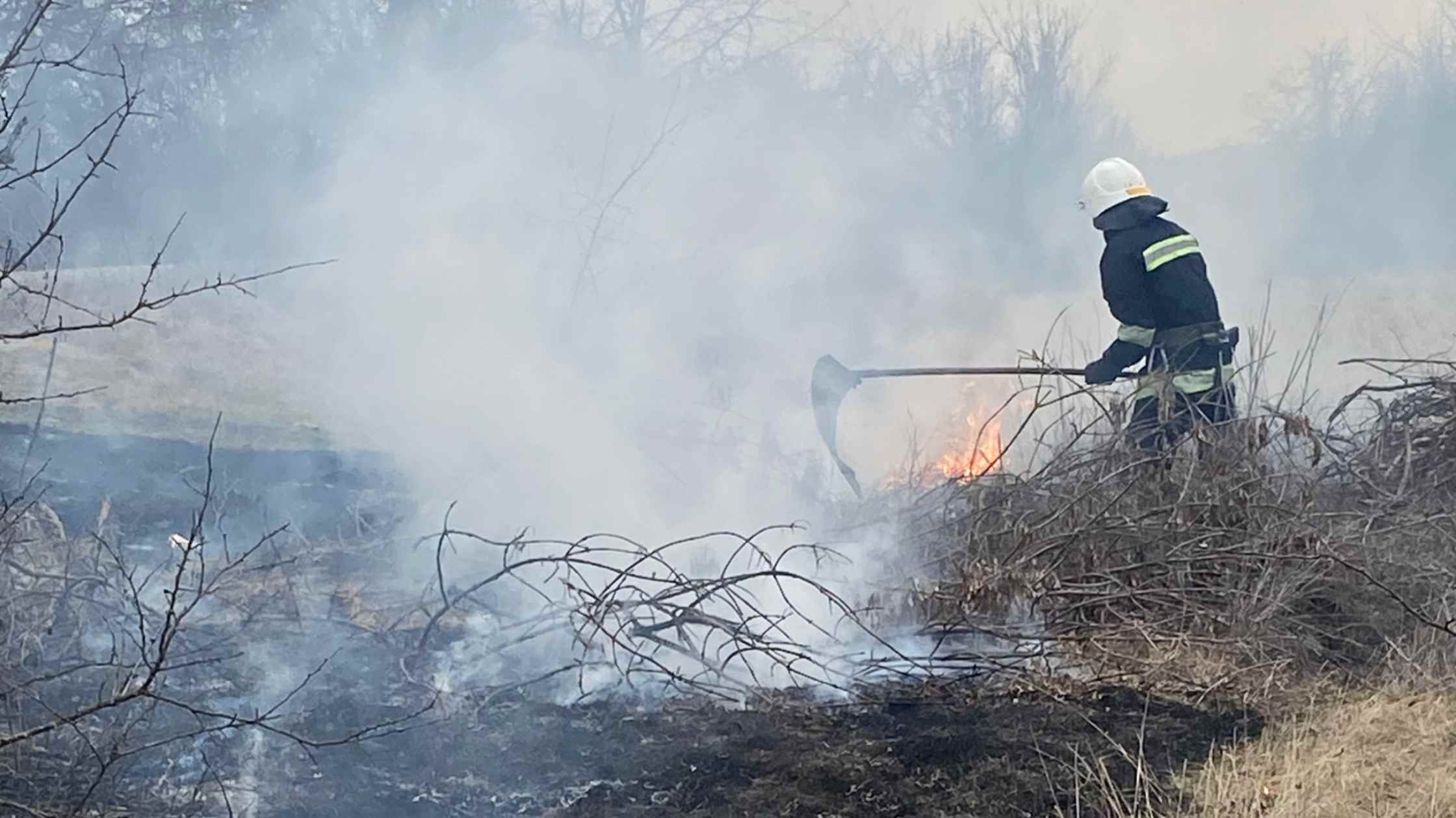 У Вінницьких Хуторах загорілась газова труба у приватній будівлі