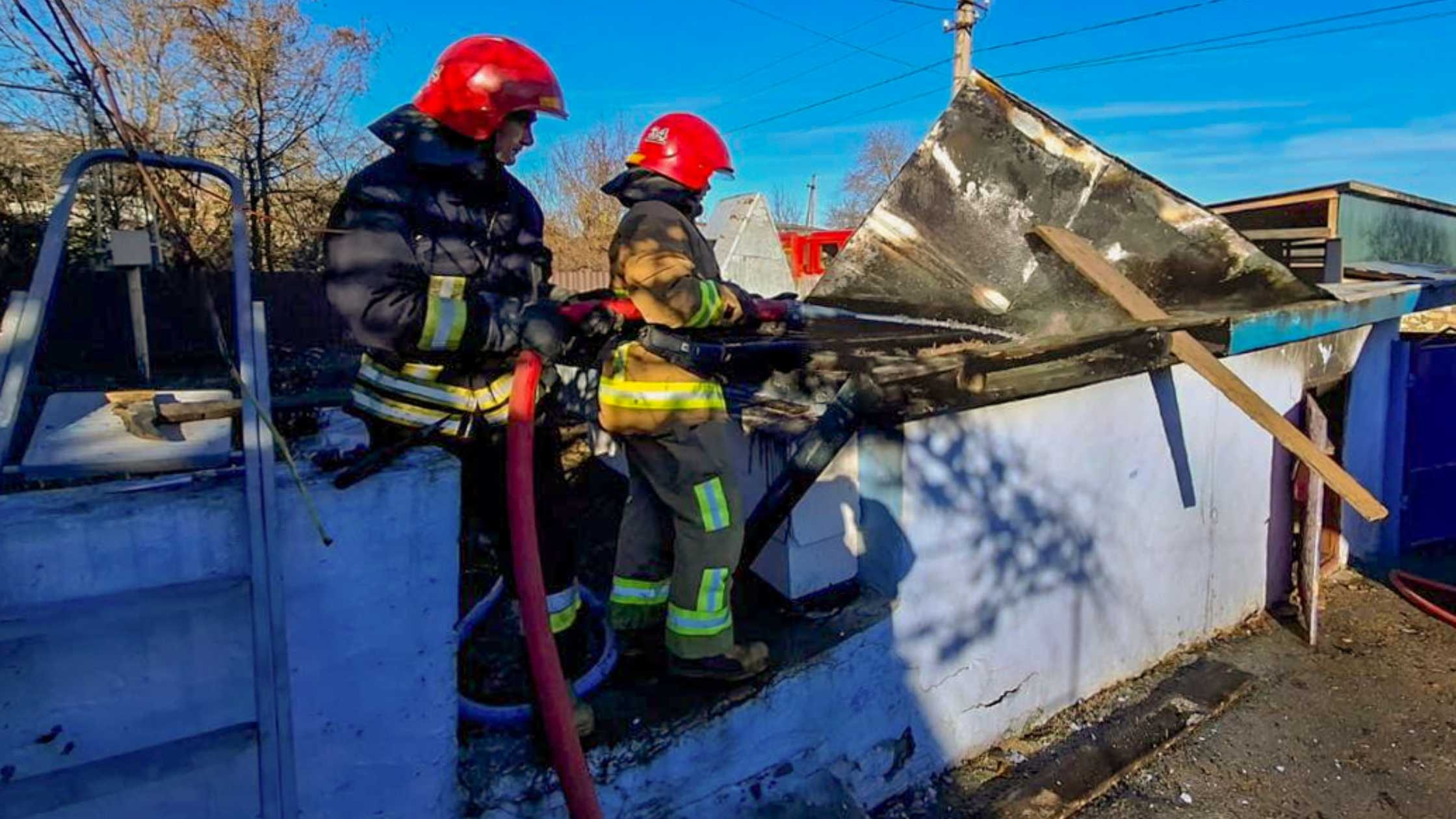 У Вороновиці згорів автомобіль через куріння власниці
