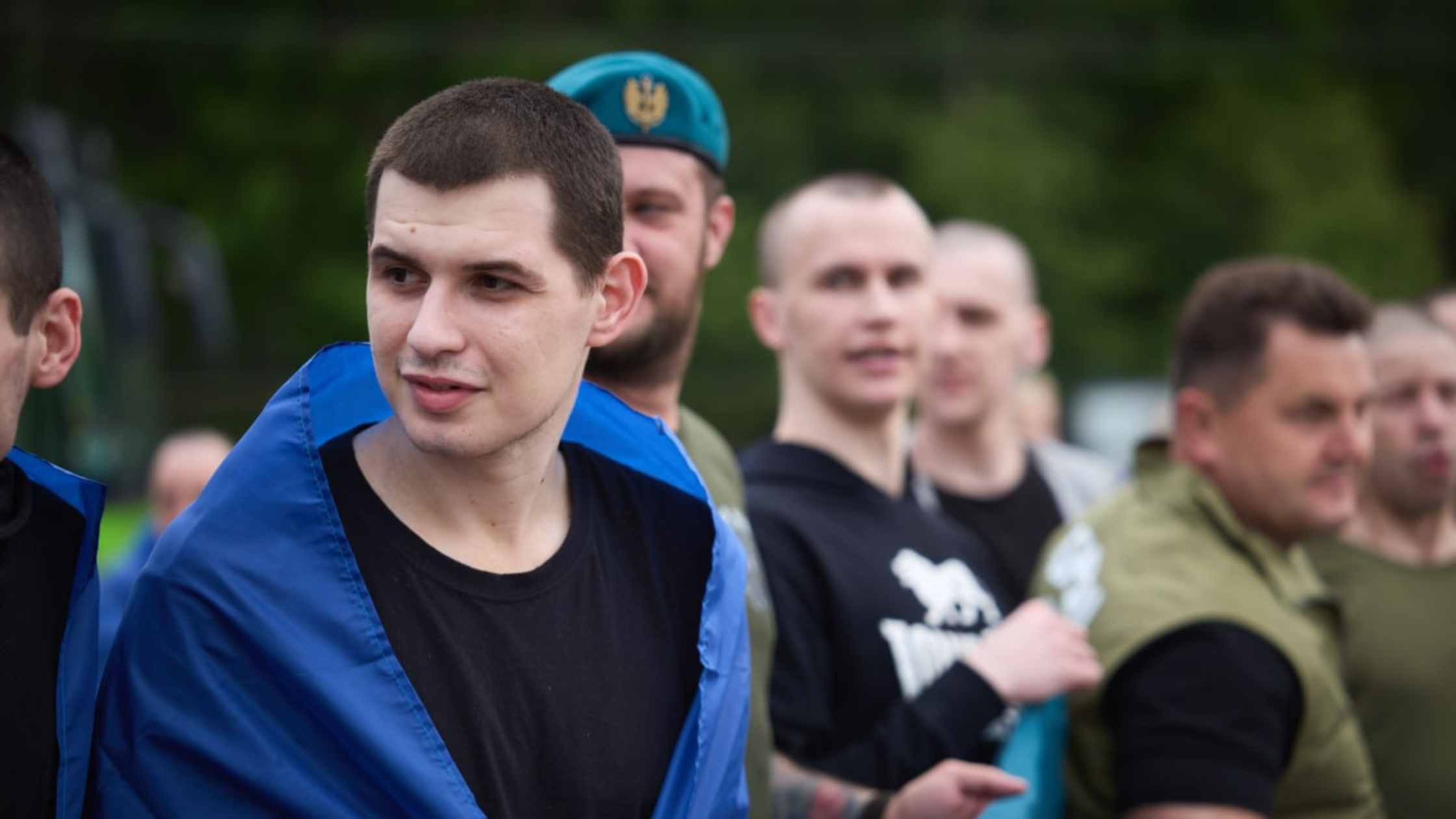 Україна повернула додому нову групу важкопоранених і важкохворих воїнів