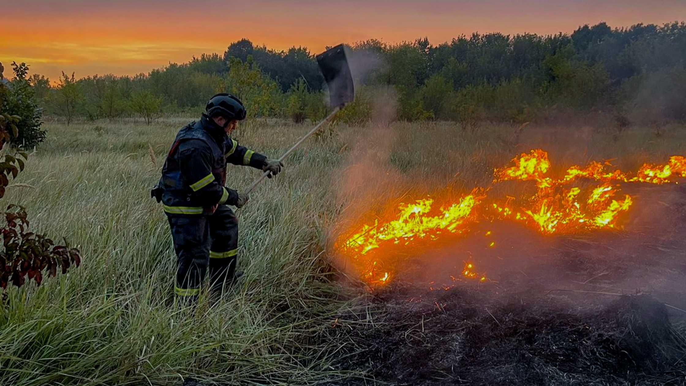В Гайсині та Шаргороді ліквідували займання автомобілів