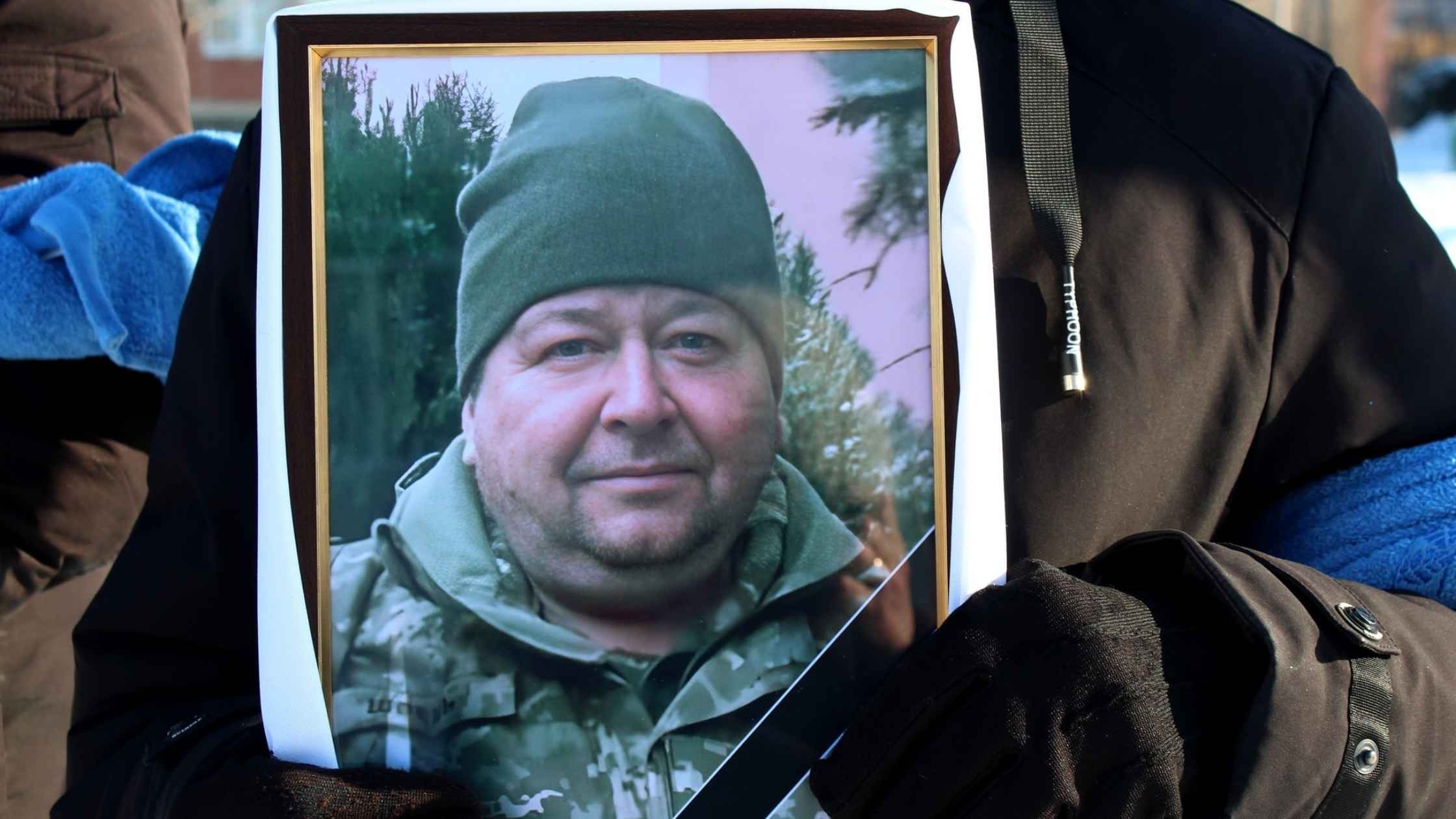 В Іллінцях проводжали в останню земну дорогу померлого захисника