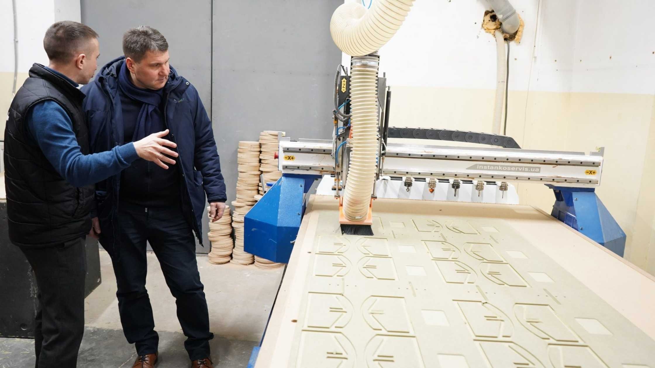 Ваучерна підтримка: вінницька компанія отримала 500 тис. грн на новий верстат 