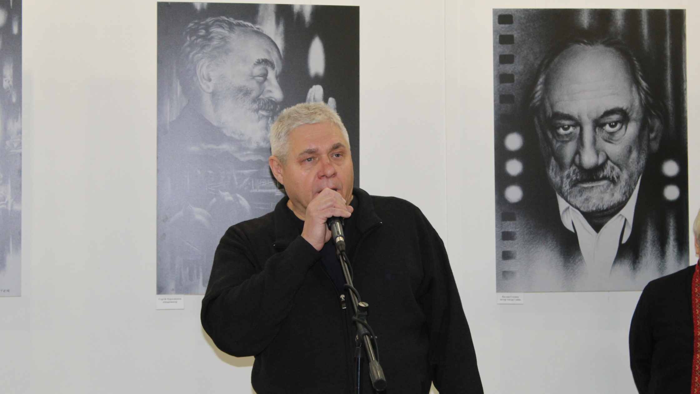 Вінничан запрошують на відкриття виставки «Слава України. Портрети славетних»
