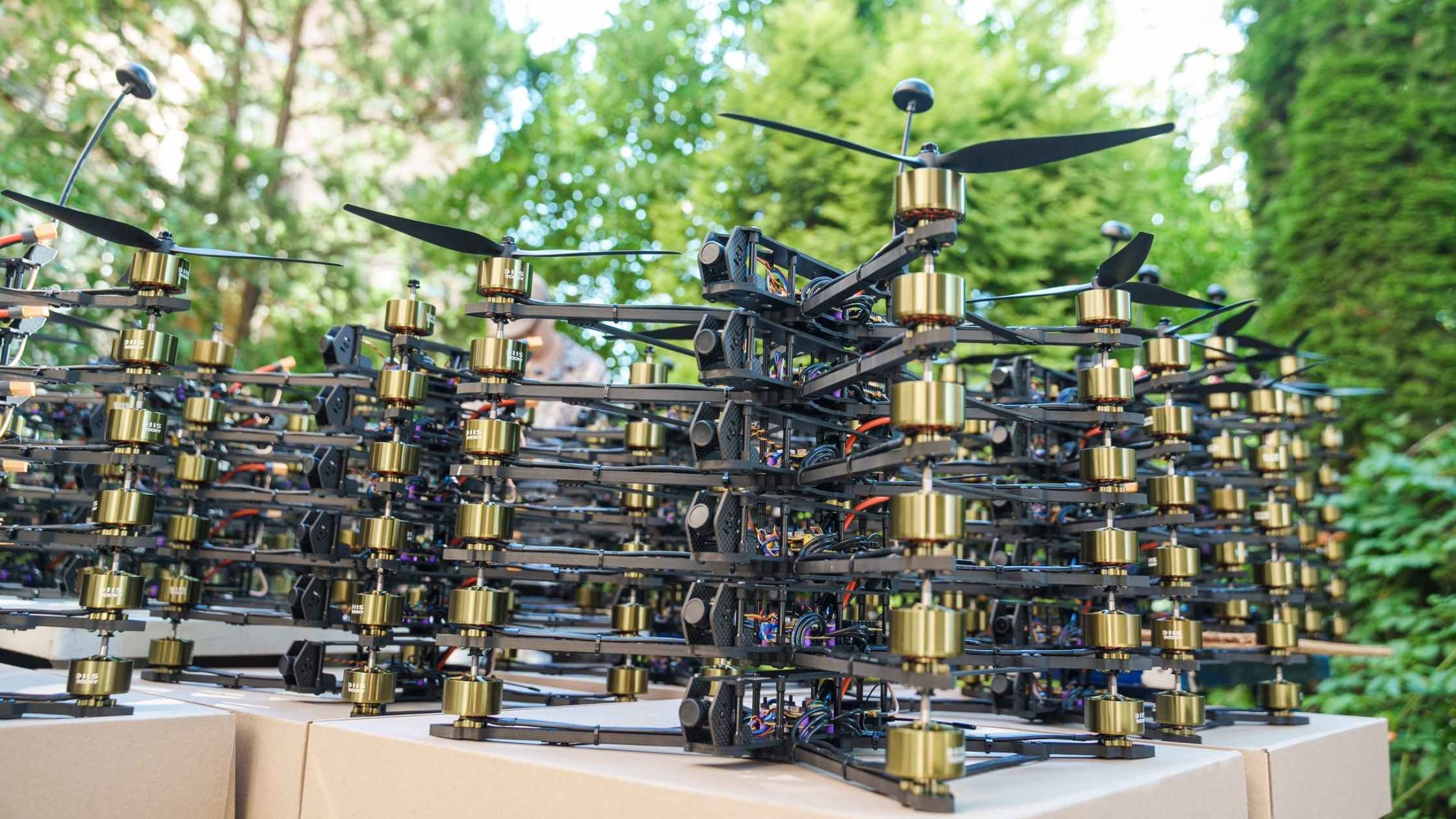 Вінничани передали бійцям Третьої штурмової бригади ще 200 FPV-дронів