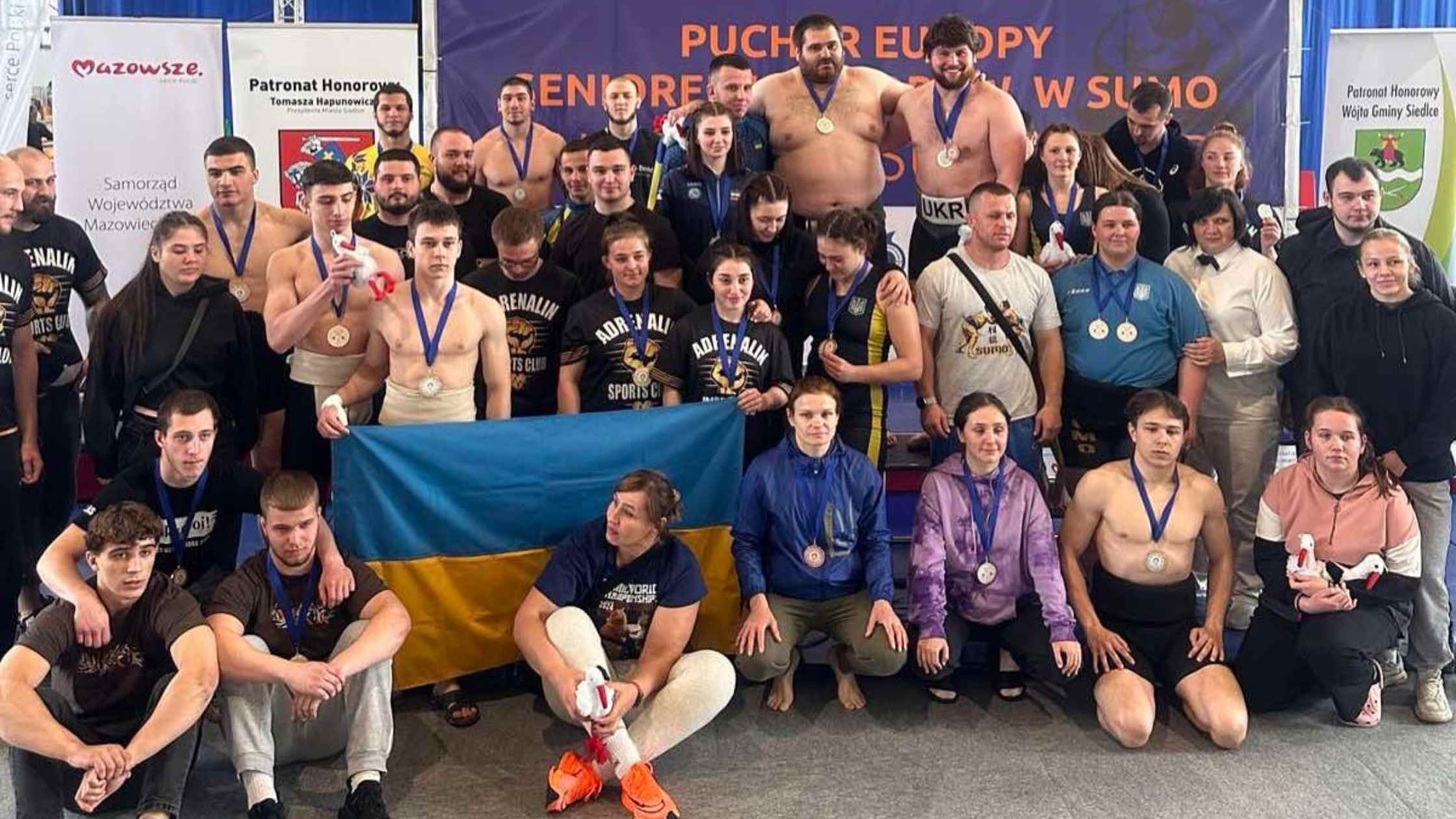 Вінничани привезли шість призових нагород з Кубка Європи з сумо