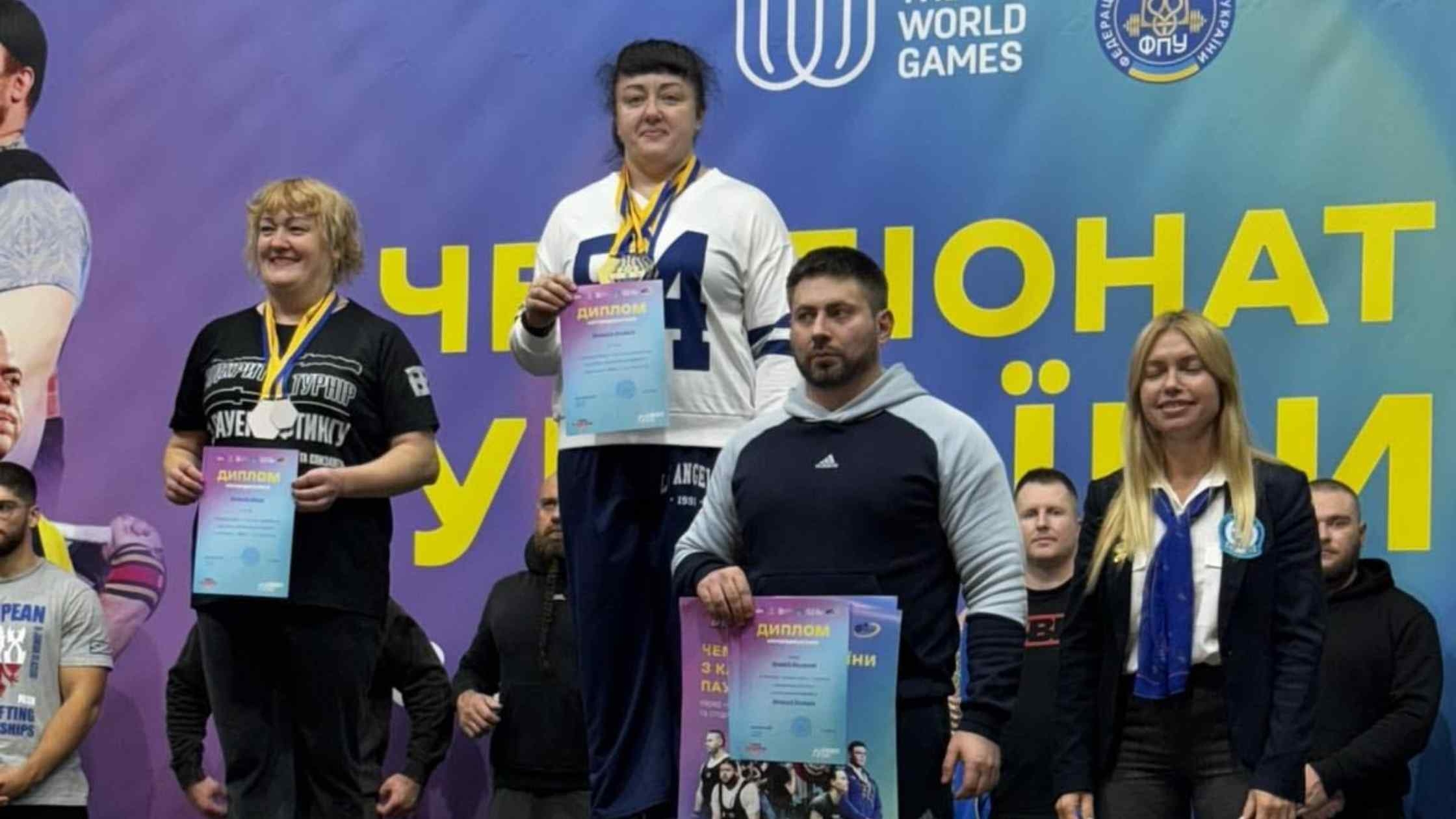 Вінничани здобули “золото” та два “срібла” на чемпіонаті з пауерліфтингу