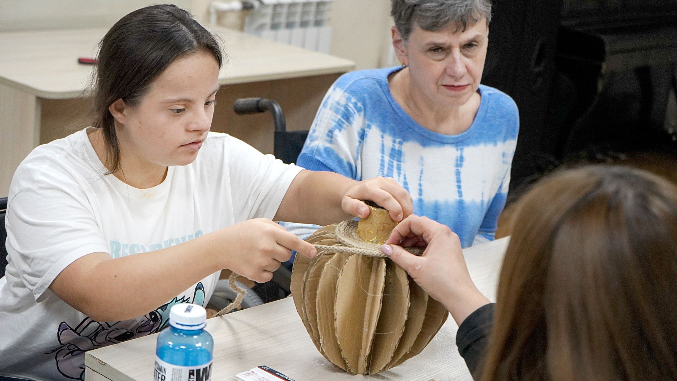 Вінницькі «Експерименти»: як у центрі «Гармонія» поєднують творчість та реабілітацію