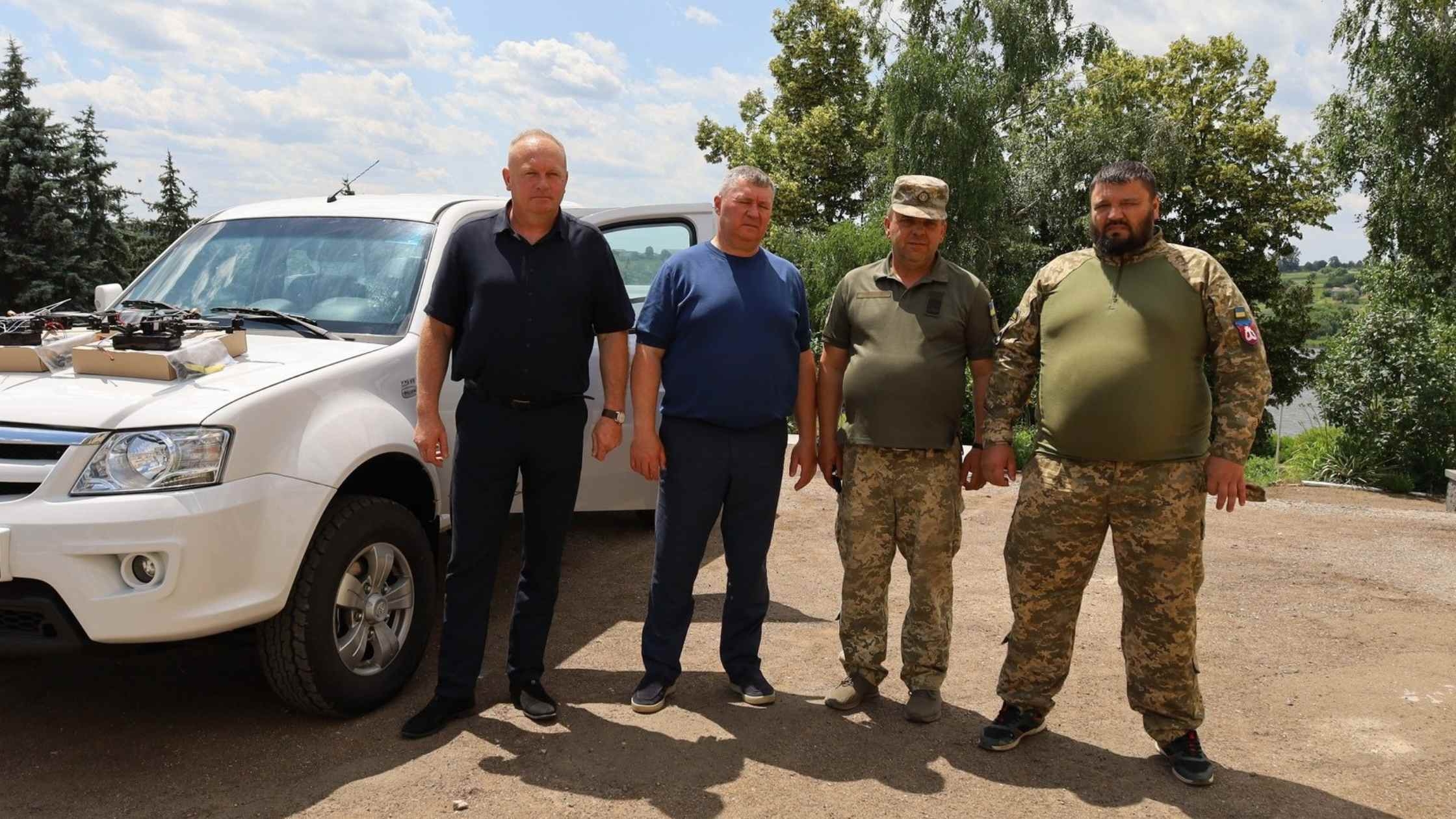 Вінницькій бригаді тероборони передали позашляховик