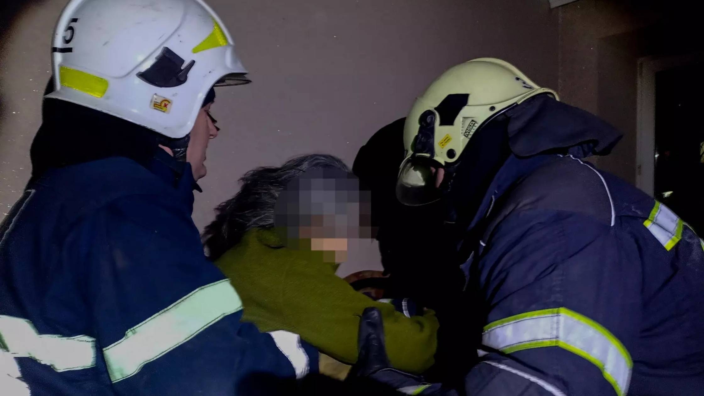 Вінницьких надзвичайників тричі викликали на аварійне відкриття дверей