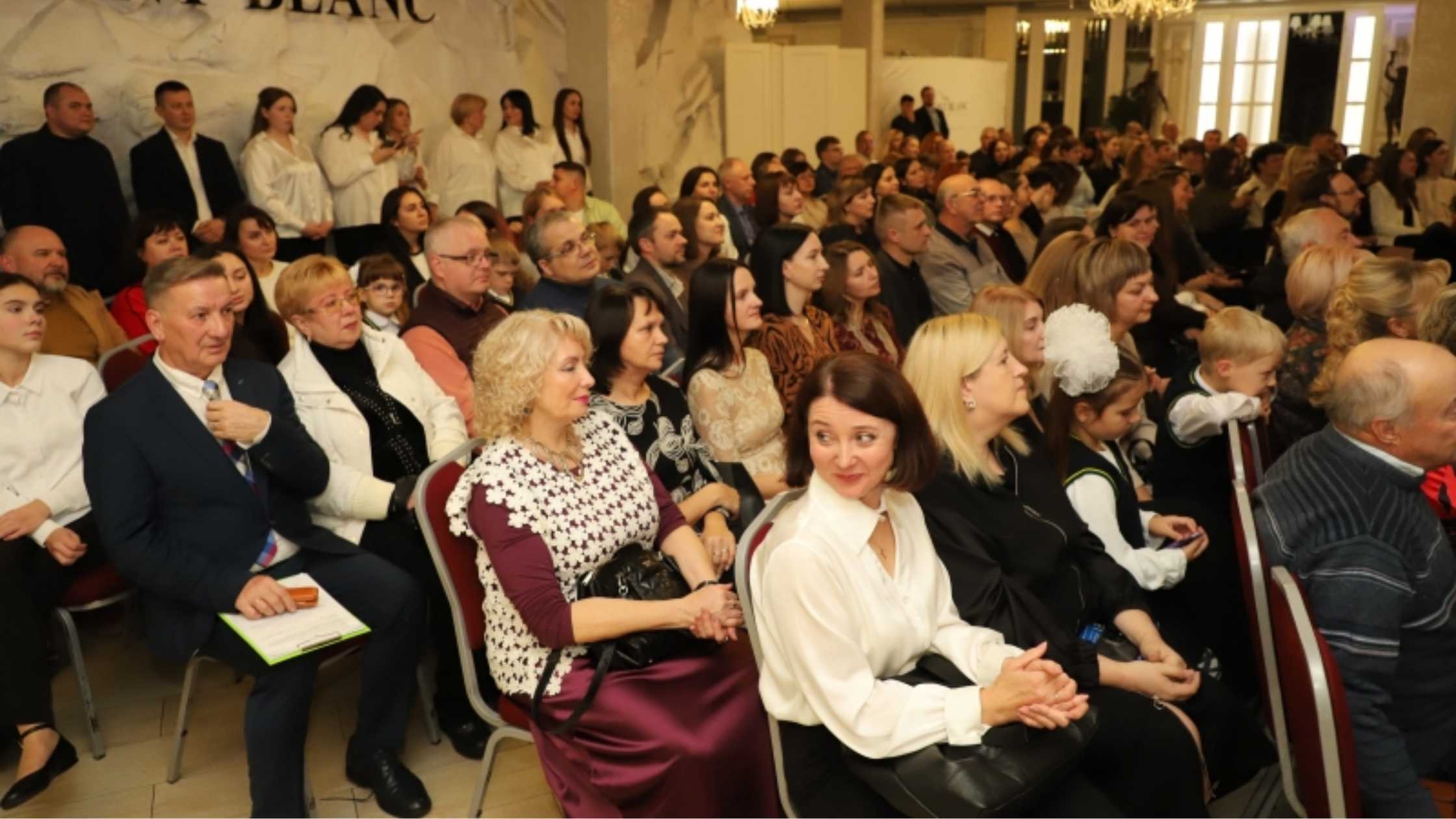 Вінницький фізико-математичний ліцей №17 відзначив ювілей