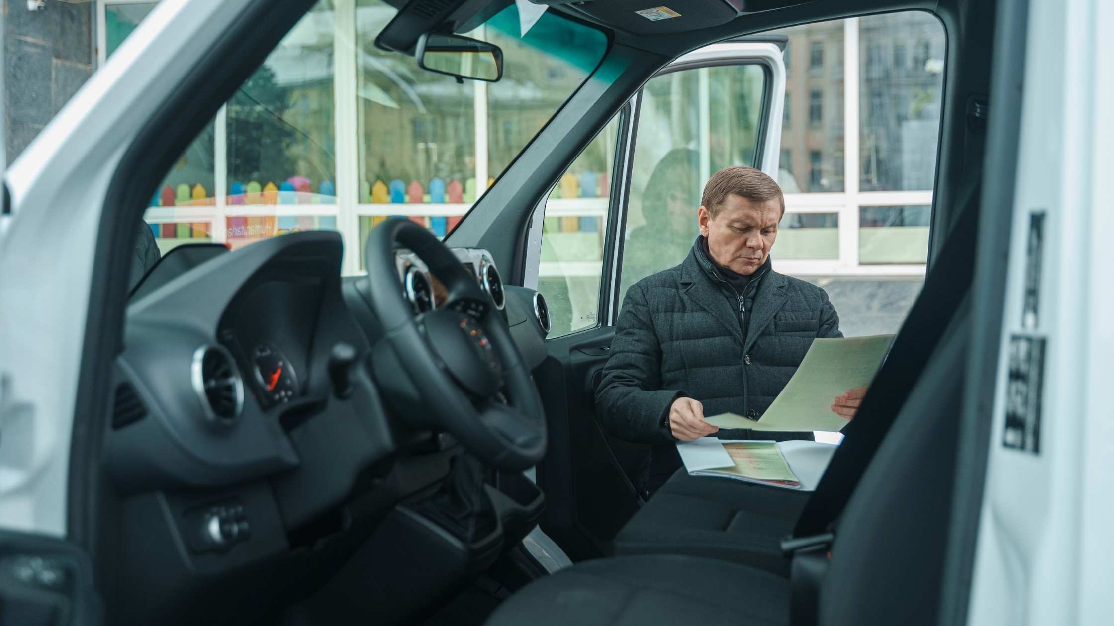  Вінниця отримала мікроавтобус, адаптований для людей на кріслах колісних