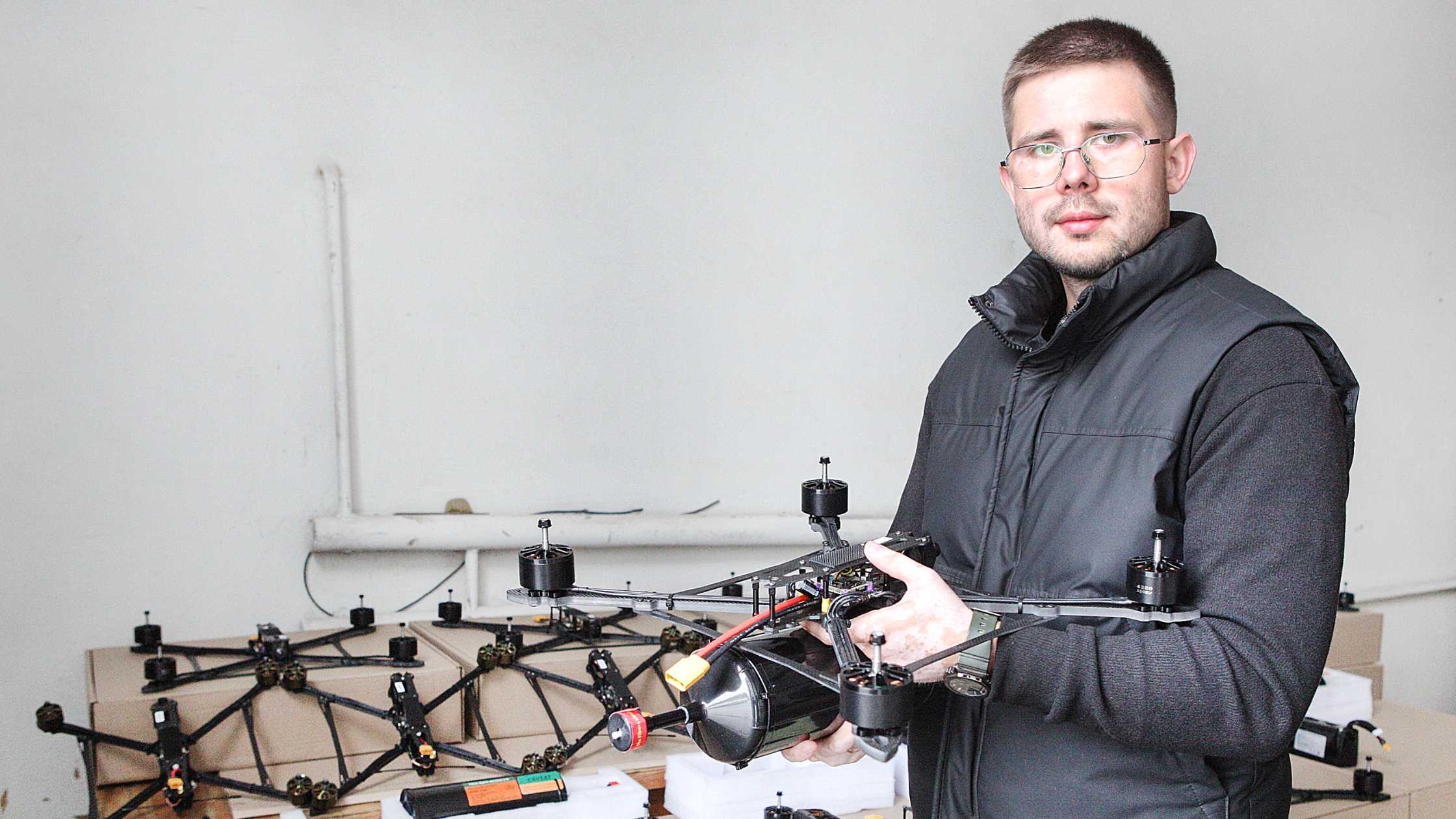 Вінниця передала чергову партію FPV-дронів морським піхотинцям