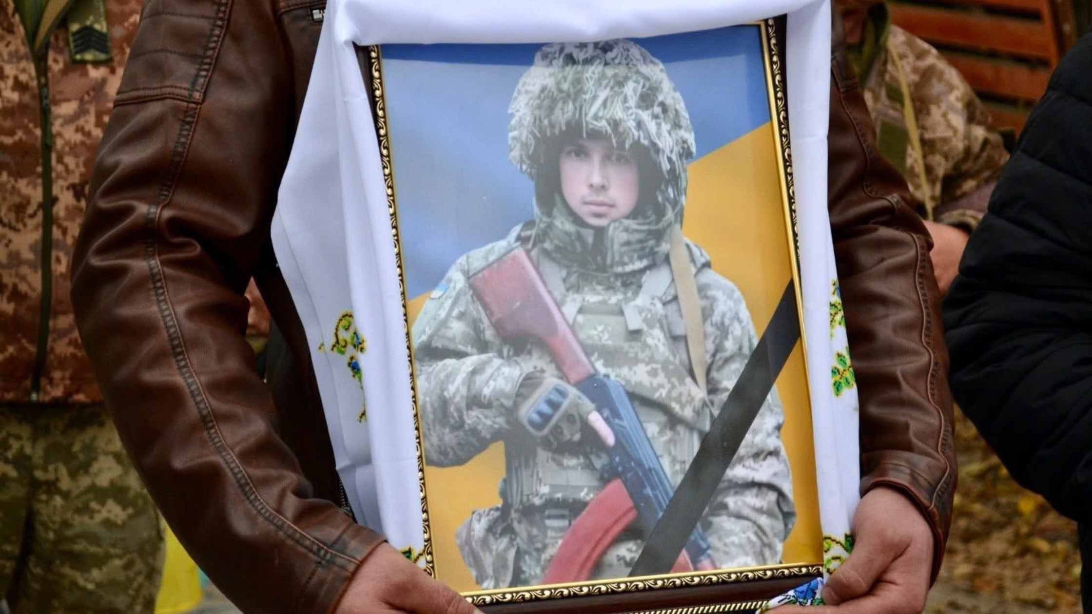 Вісім місяців вважався зниклим безвісти: у Бершаді прощались із 28-річним захисником