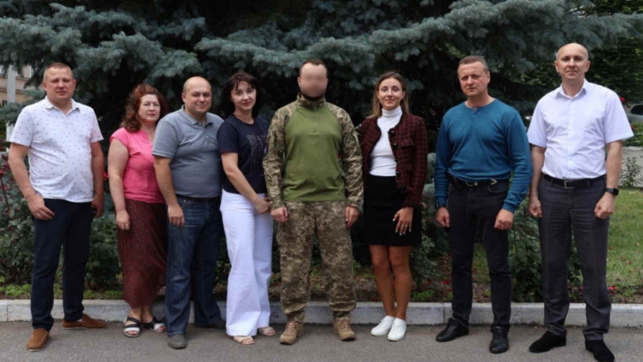 Виконавчий апарат Вінницької облради передав необхідне обладнання військовим