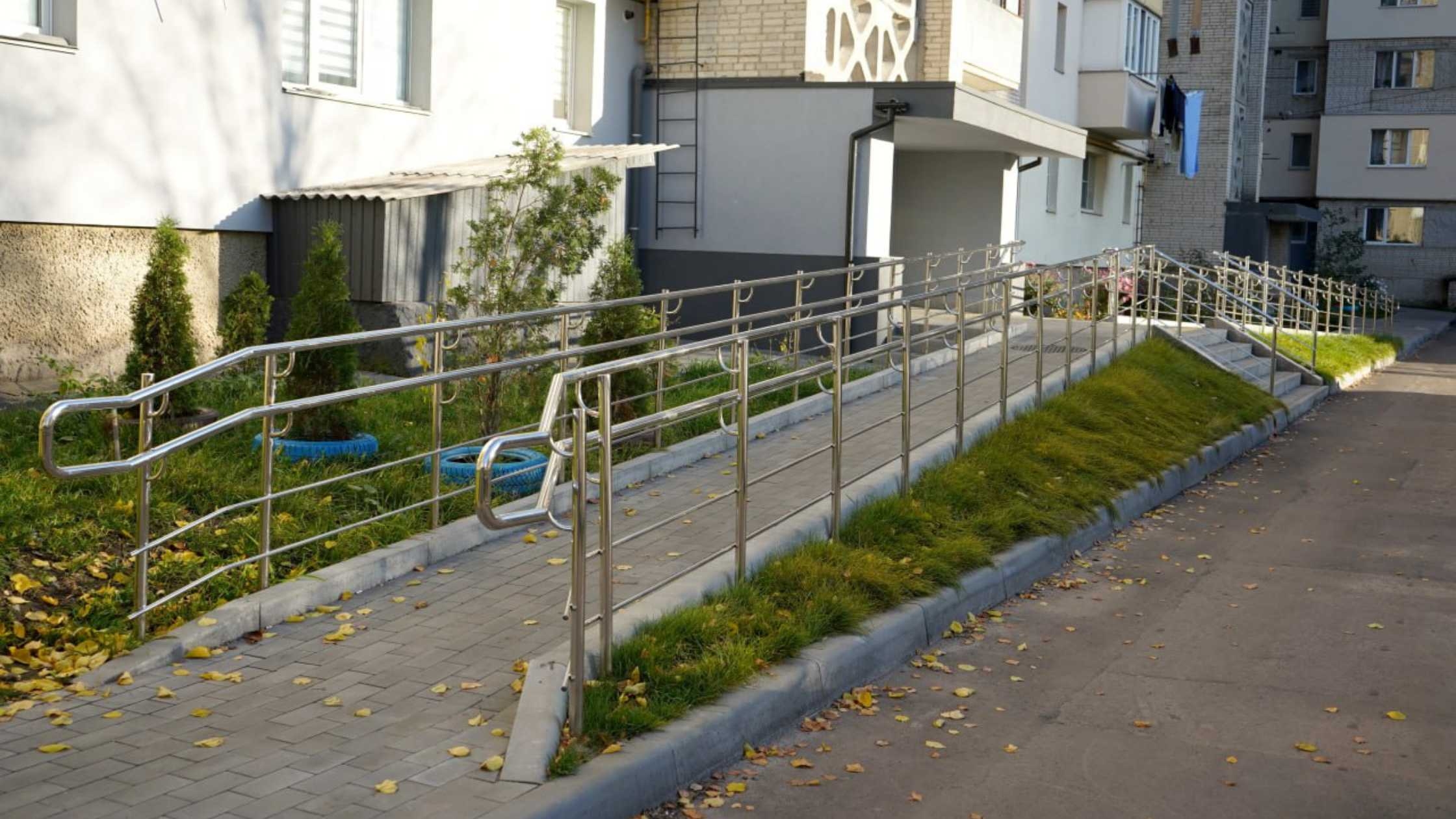 Як Вінниця працює над облаштуванням безбар’єрного простору