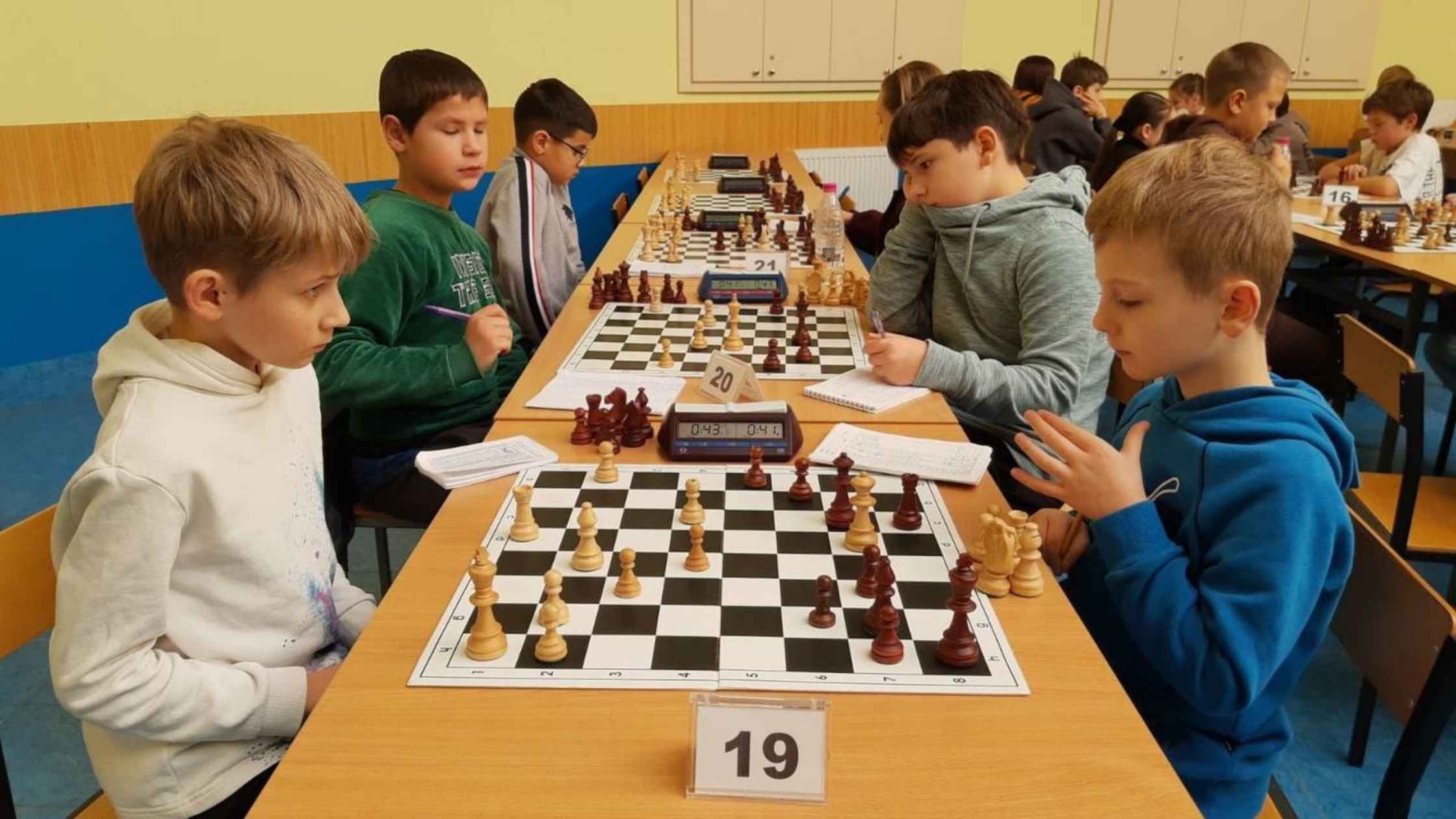 Юні вінницькі шахісти розпочали рік з вагомих перемог на обласному рівні