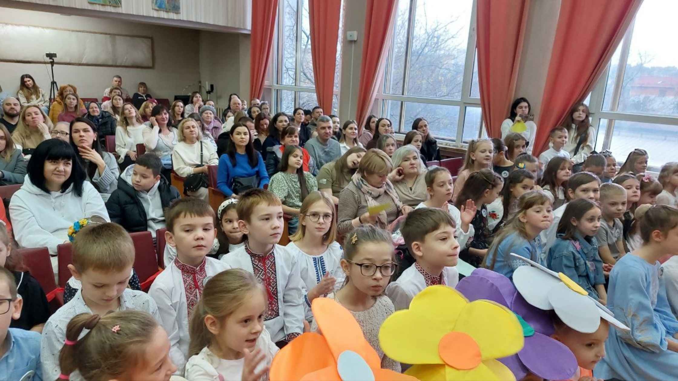 Юні й талановиті склали присягу на вірність навчанню у Вінницькій дитячій школі мистецтв