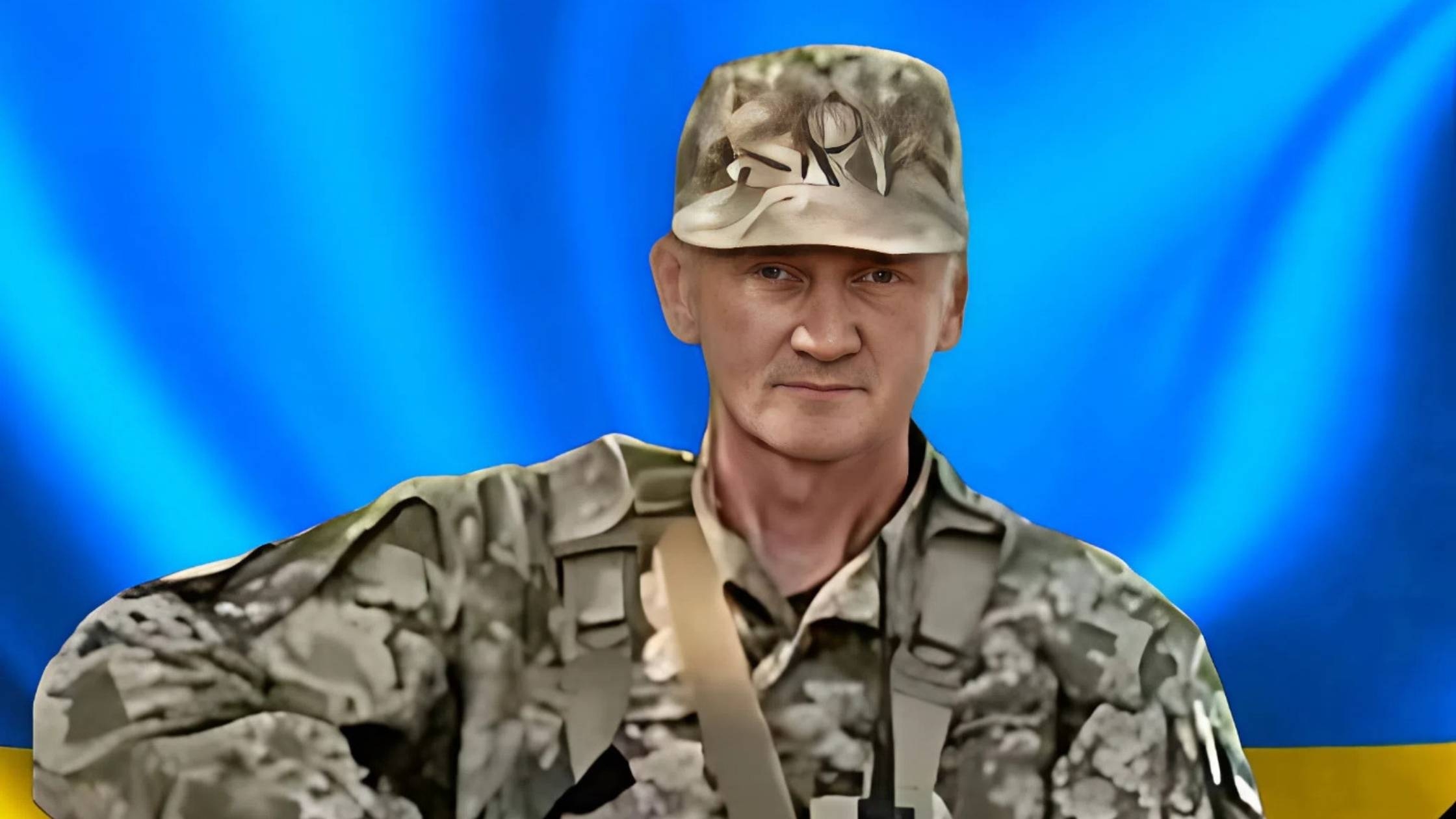 Жителі Літинської громади проводжали “живим коридором” солдата-земляка