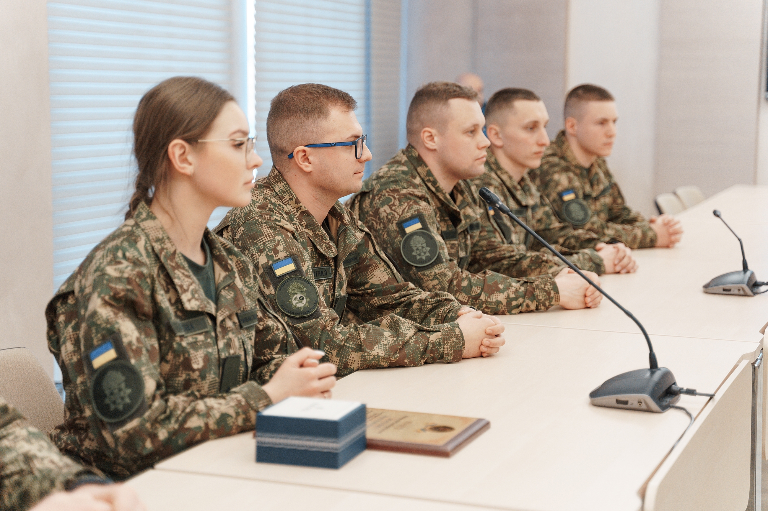 Міський голова Вінниці відзначив кращих випускників-нацгвардійців