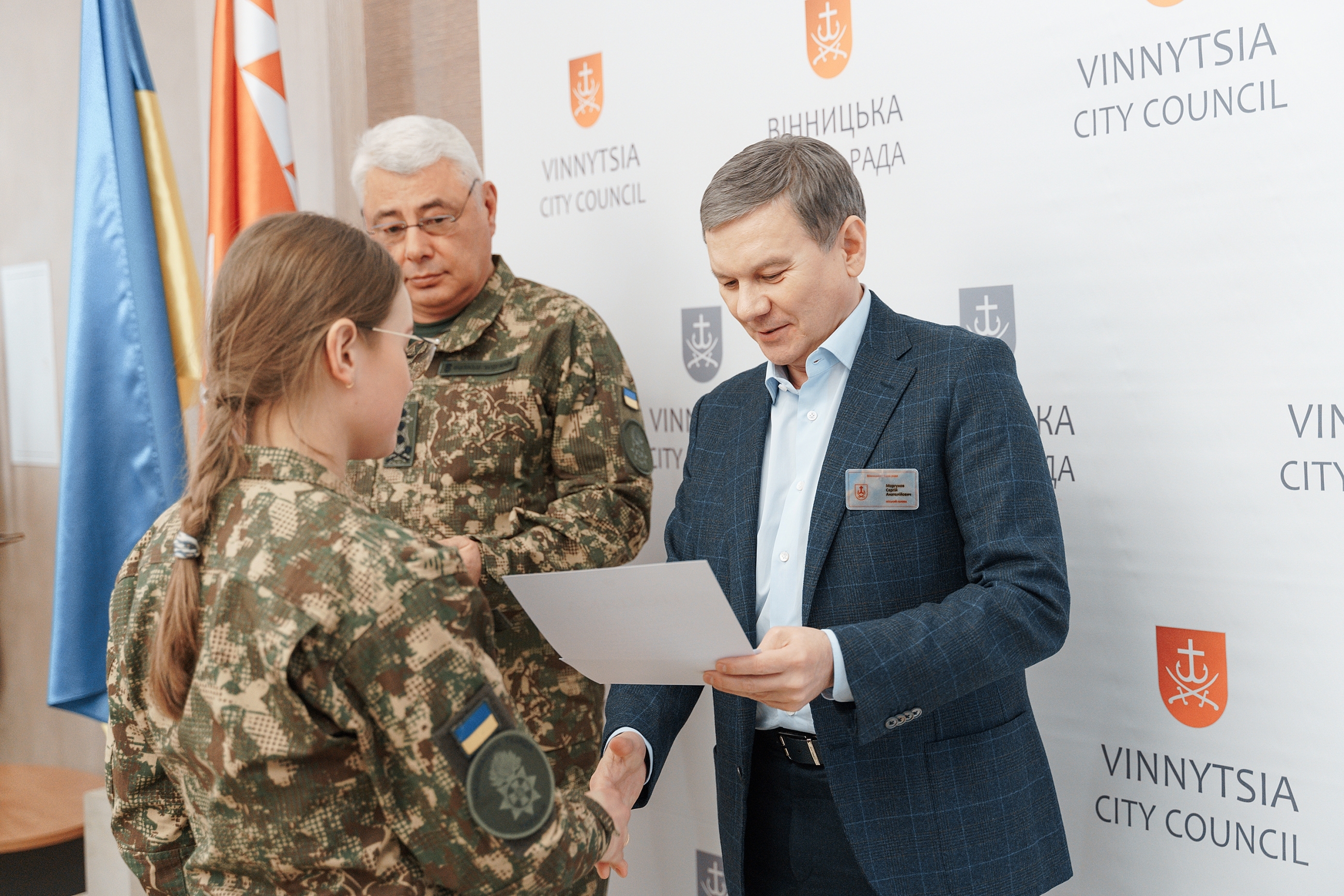 Міський голова Вінниці відзначив кращих випускників-нацгвардійців