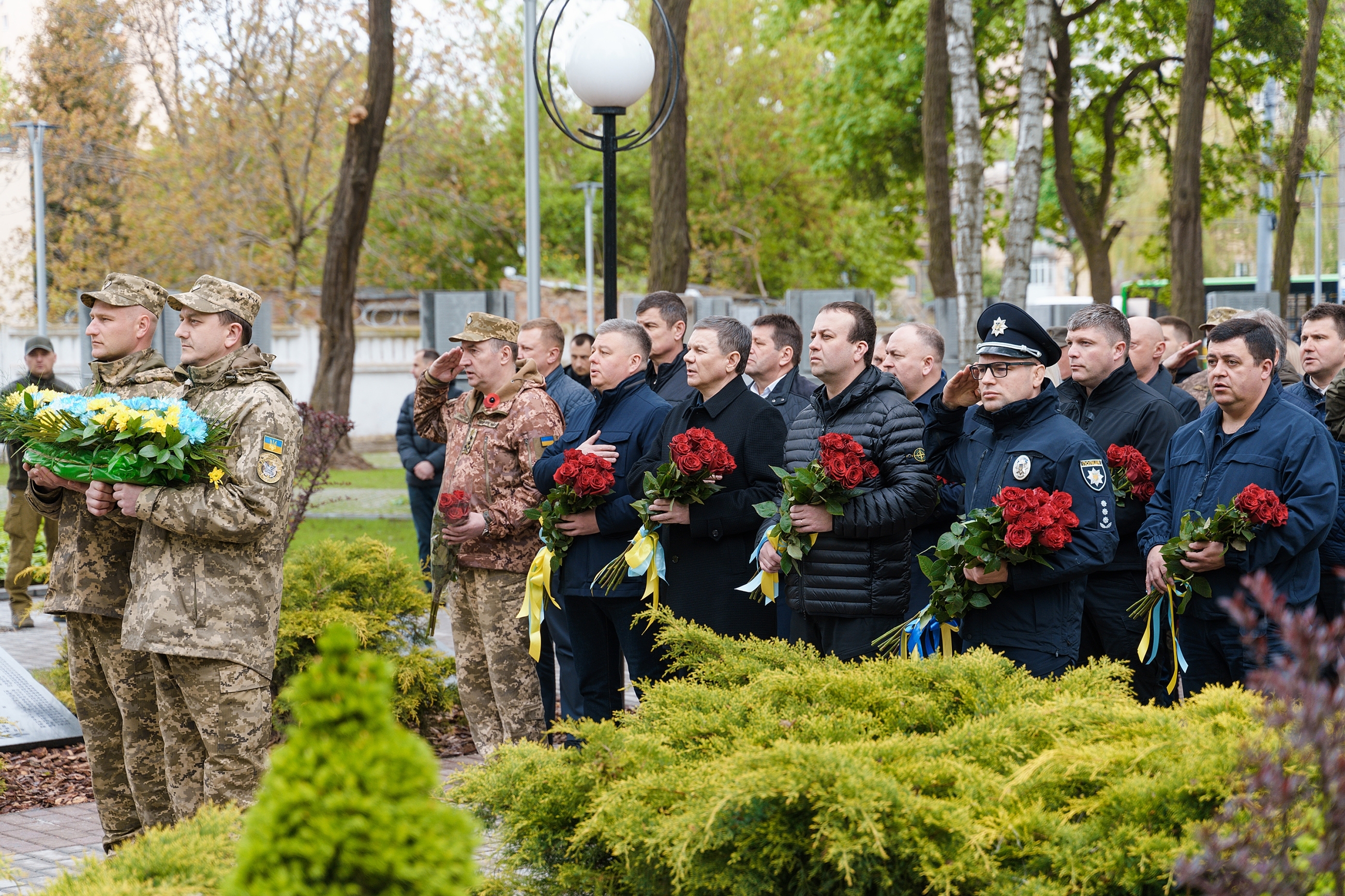 День пам'яті та примирення вінничани вшанували загиблих у Другій світовій війні