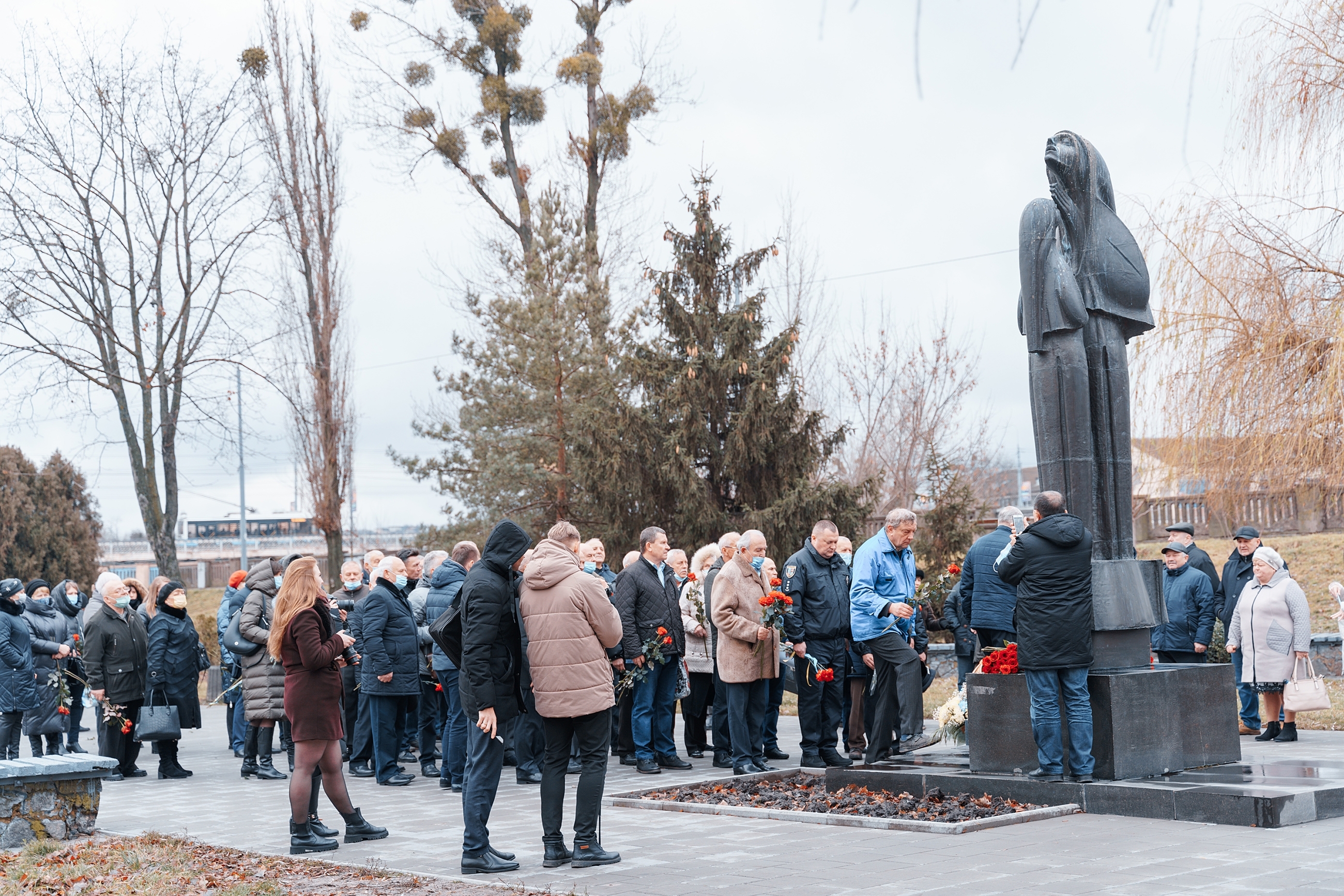 У Вінниці поклали квіти до пам’ятника Жертвам Чорнобиля