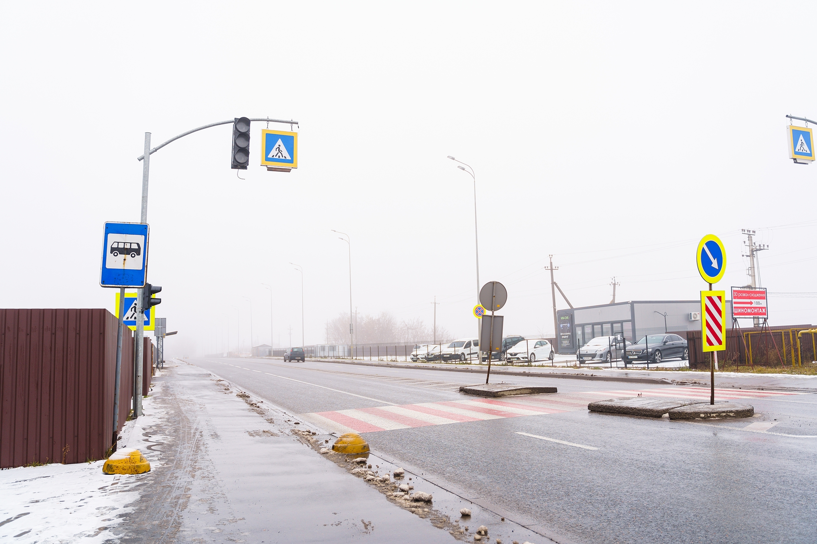 У Вінниці встановлюють "розумний" світлофор на перехресті Тиврівського шосе та Ярмоли Мелешка