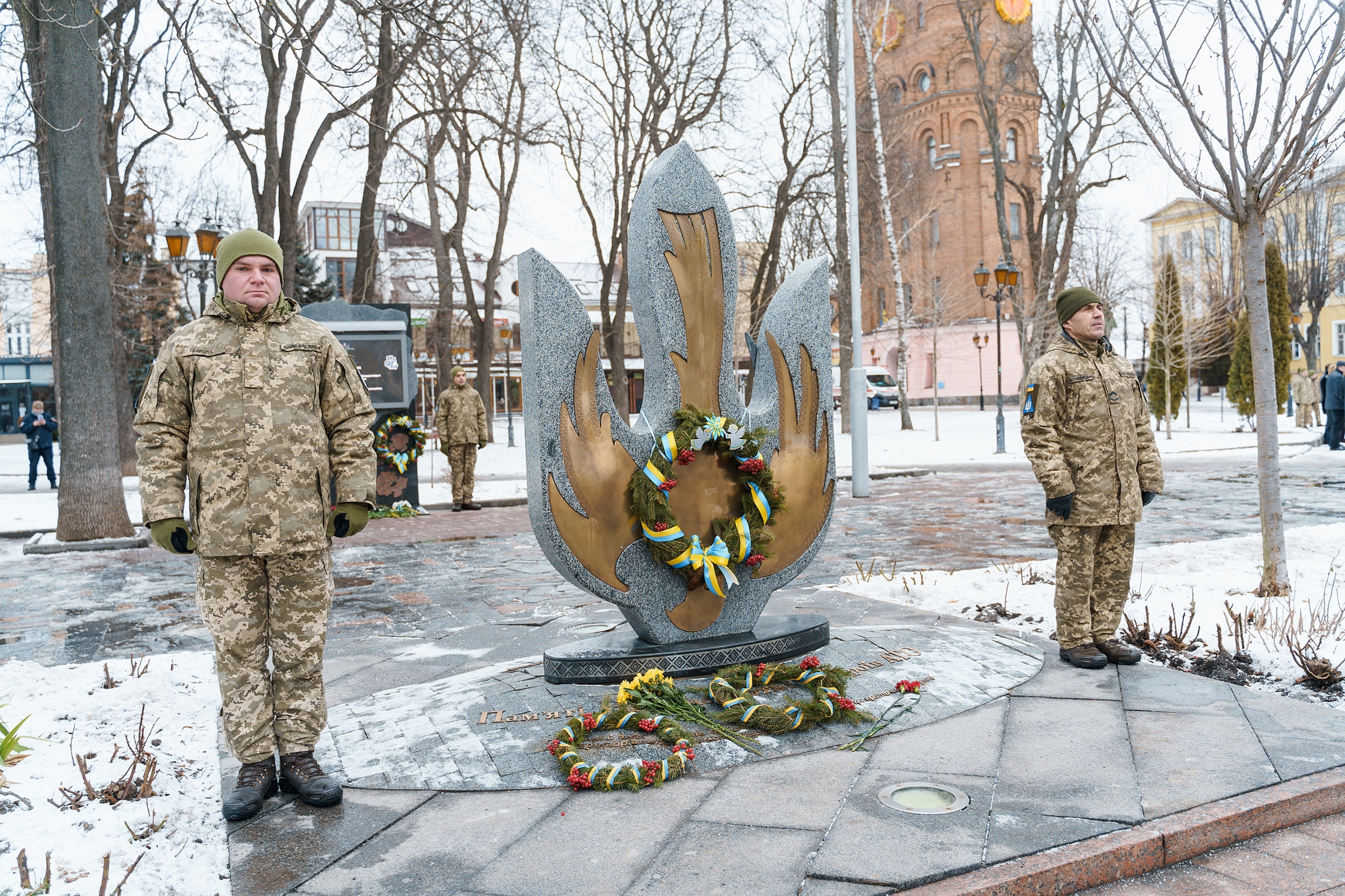 У Вінниці з нагоди Дня Соборності відбулося покладання квітів