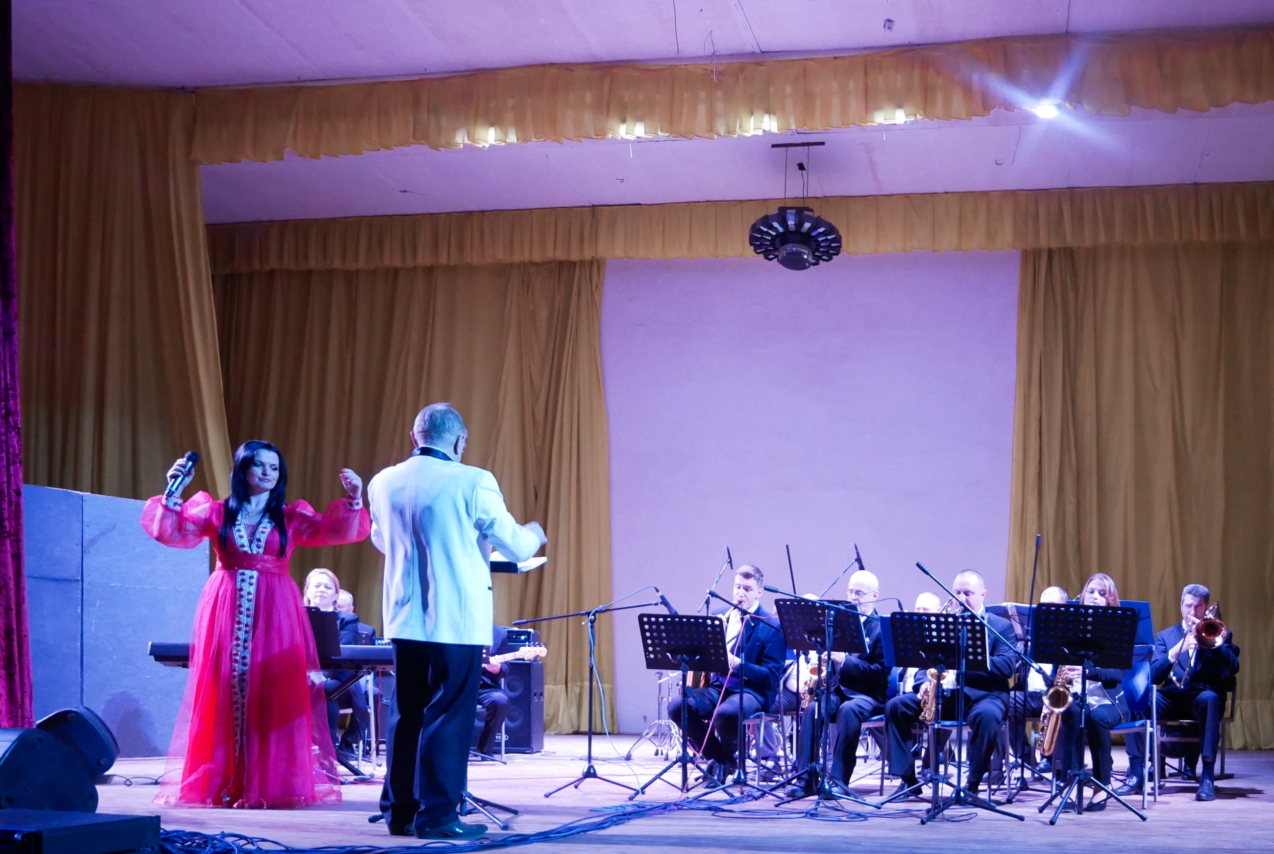 У Вінниці провели патріотичний концерт «В єднанні міць»