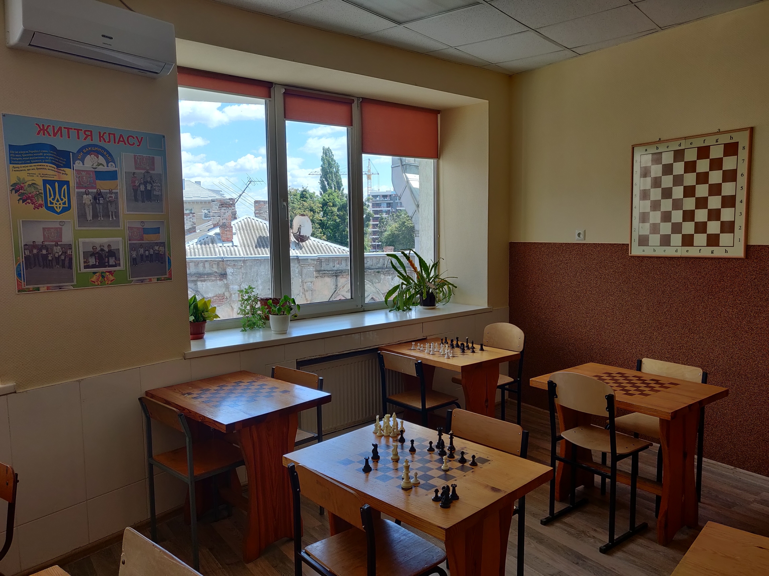 Вінницька школа оголошує набір на безкоштовне навчання з шахів та шашок