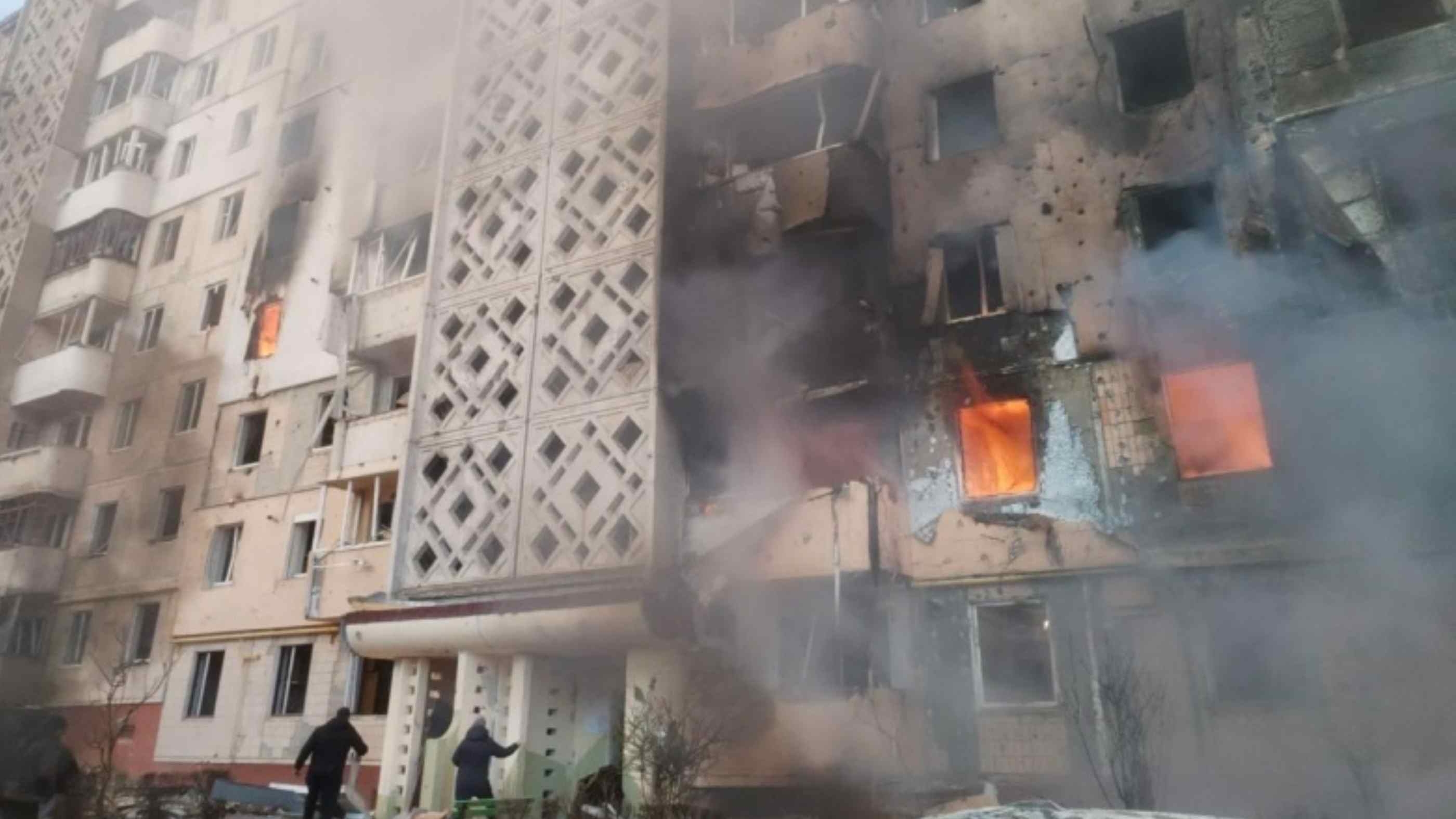 Вибухи у Львові, Бурштині, у Тернополі зруйнована висотка - загинули десять осіб