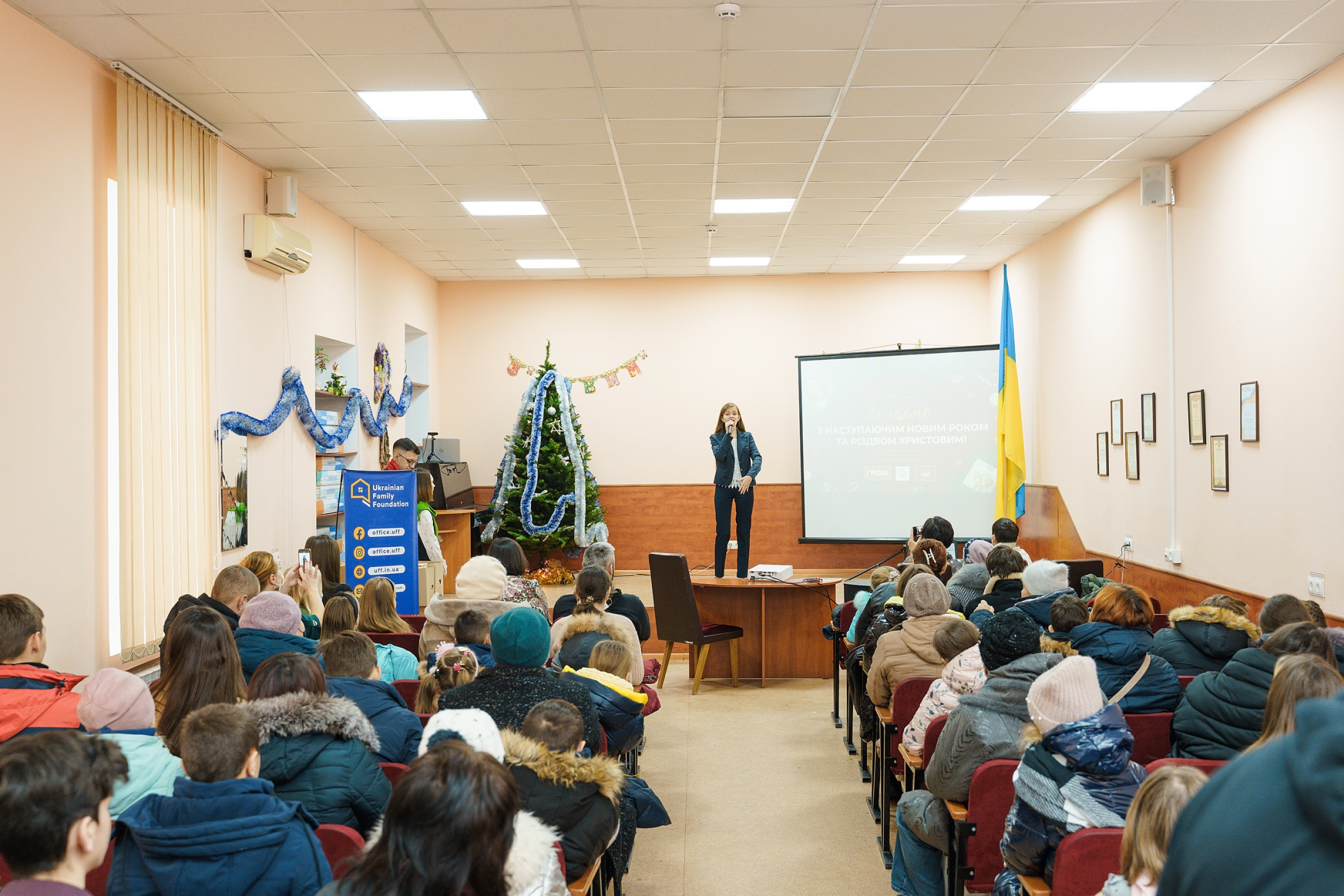 У Вінниці пройшов новорічний концерт для дітей пільгових категорій