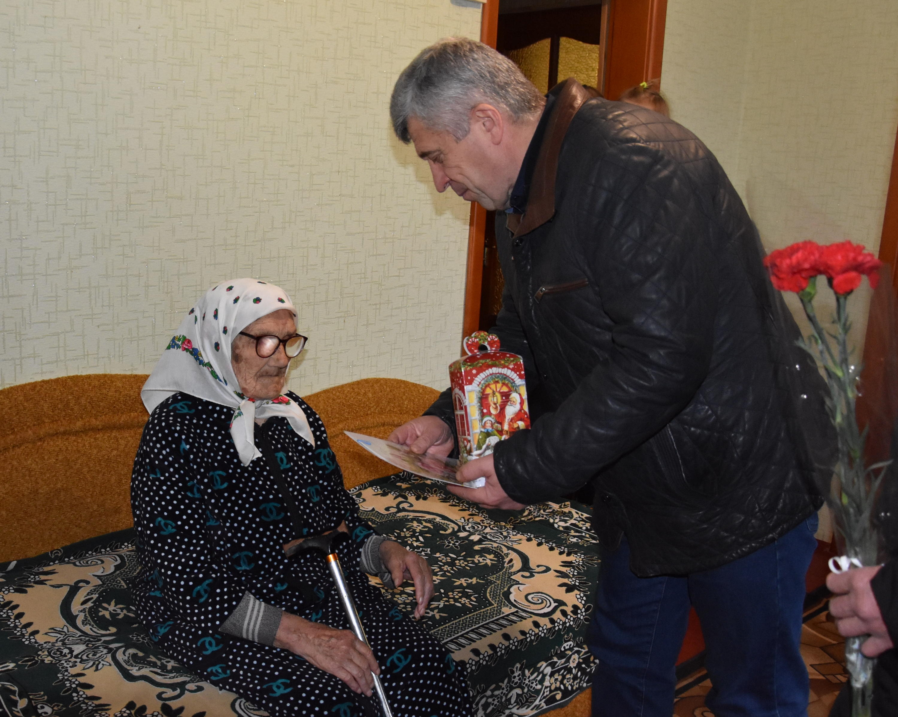 Найстарша жителька Слободи-Дашковецької відзначила 95-річчя