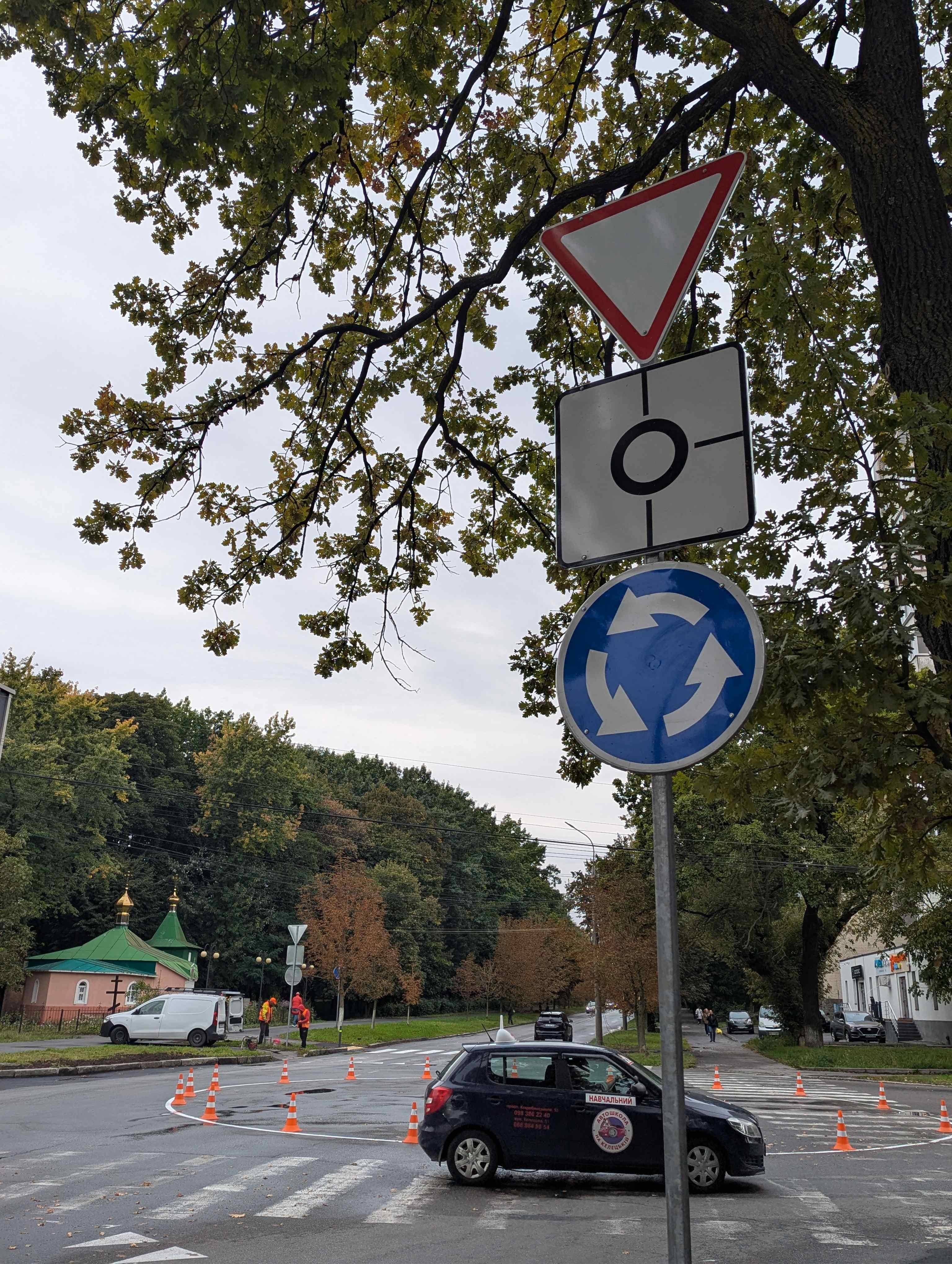 У Вінниці запровадили круговий рух на перехресті вулиць Андрія Первозванного та 600-річчя 