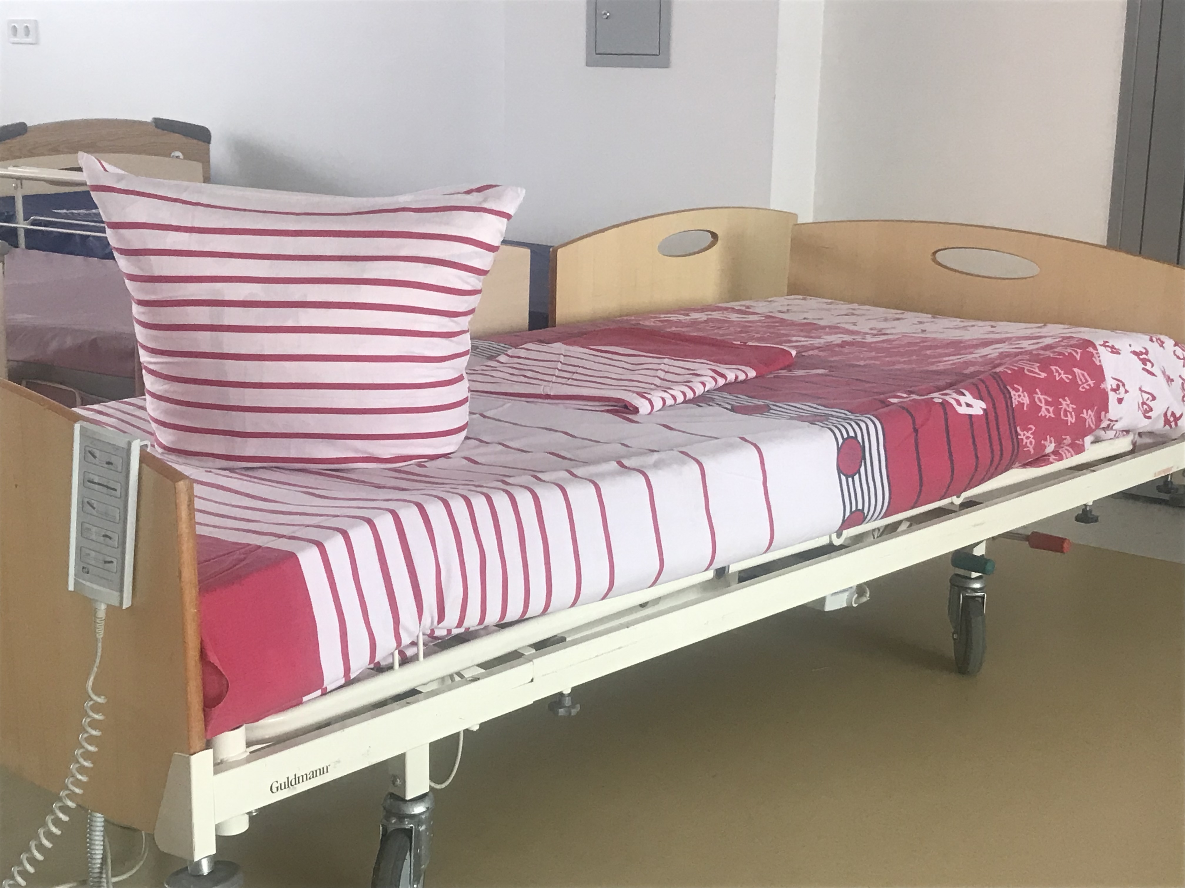  Вінницька лікарня швидкої медичної допомоги отримала спеціалізовані ліжка