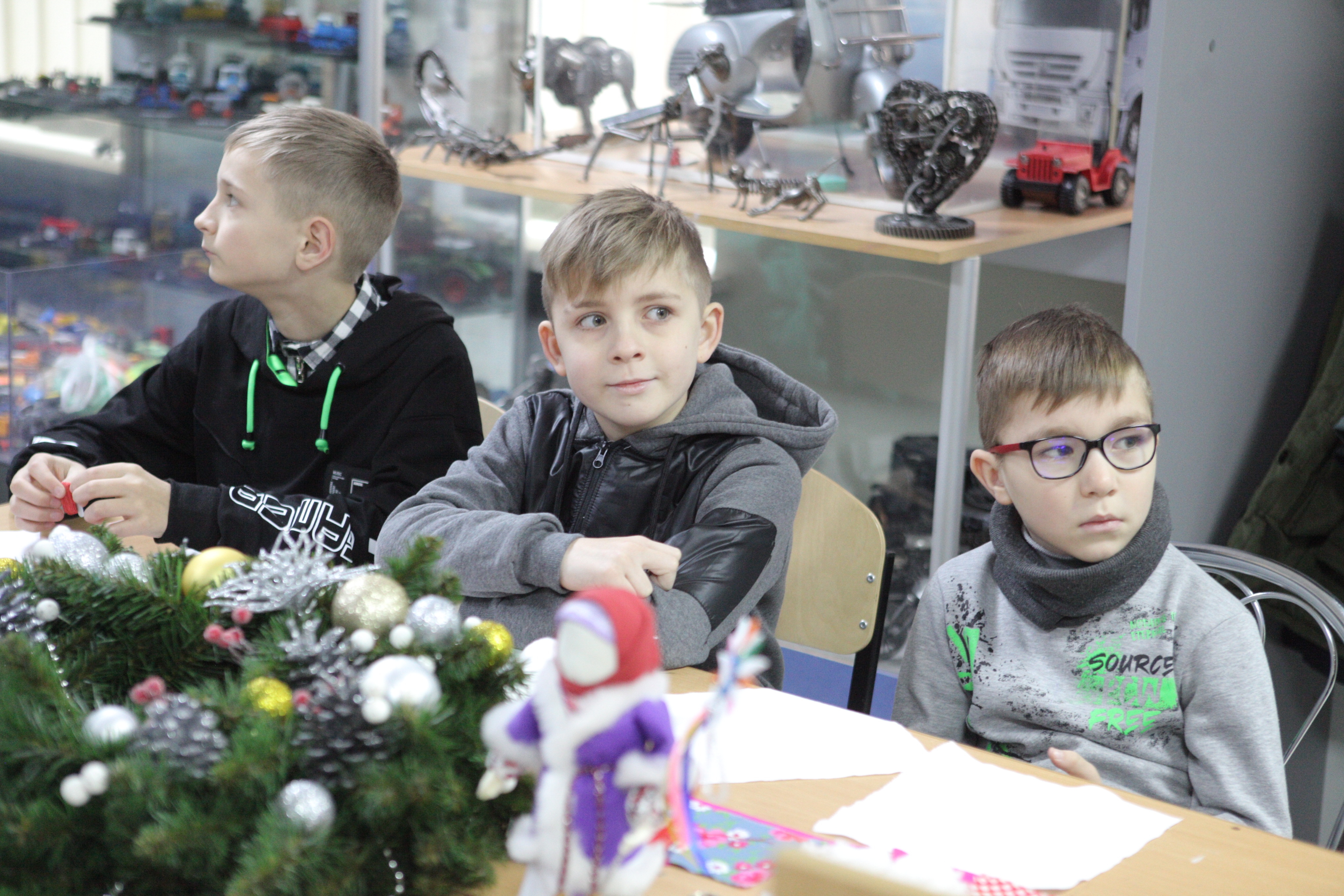У Вінниці для дітей-сиріт влаштували майстер-клас з виготовлення ляльки-мотанки