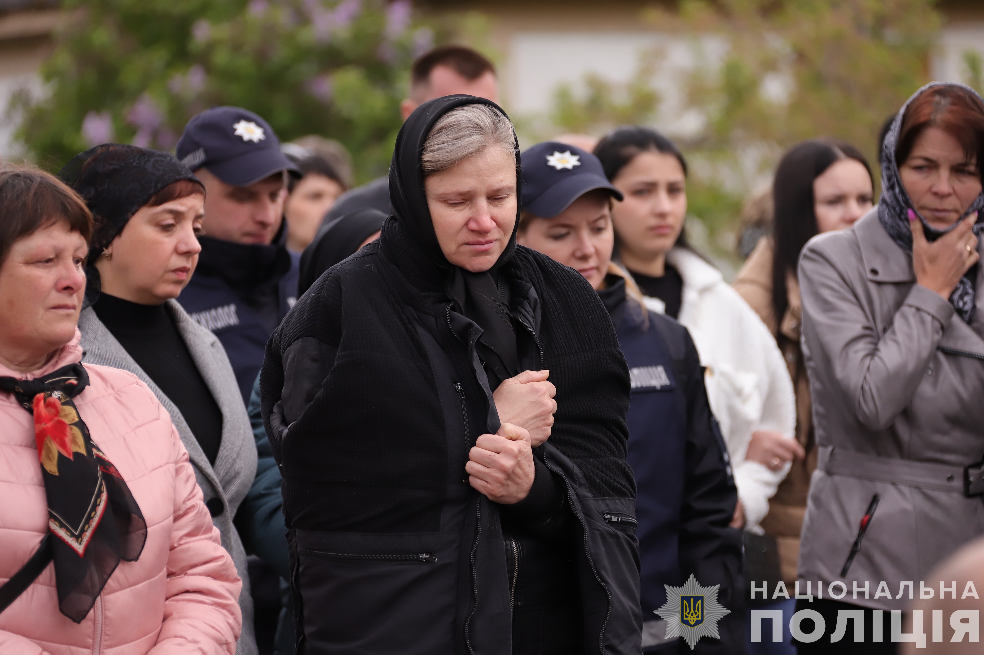 Бершадь прощалась із молодим поліцейським, якого розстріляли бандити