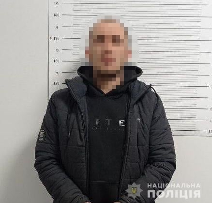 У Вінниці спіймали мародера, який вночі обікрав магазин