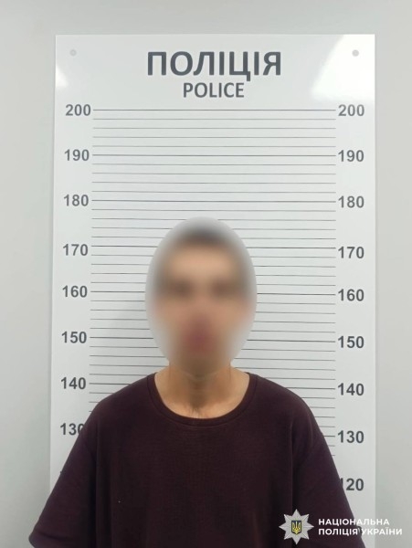 Побив і згвалтував неповнолітню, а потім втік на таксі: на Вінниччині затримали 22-річного підозрюваного